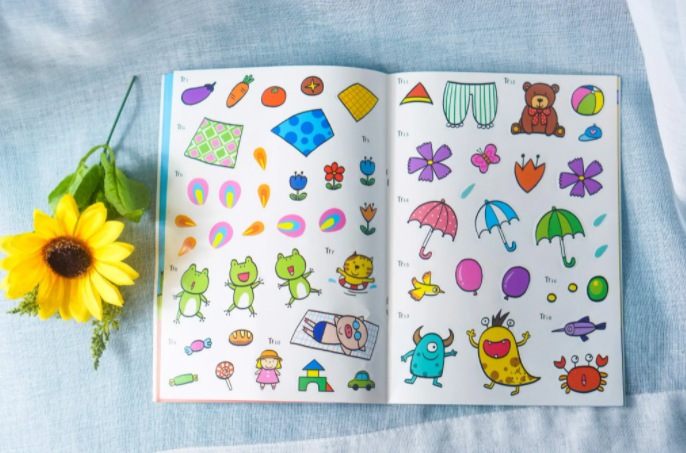 300 miếng bóc dán thông minh - khả năng sáng tạo