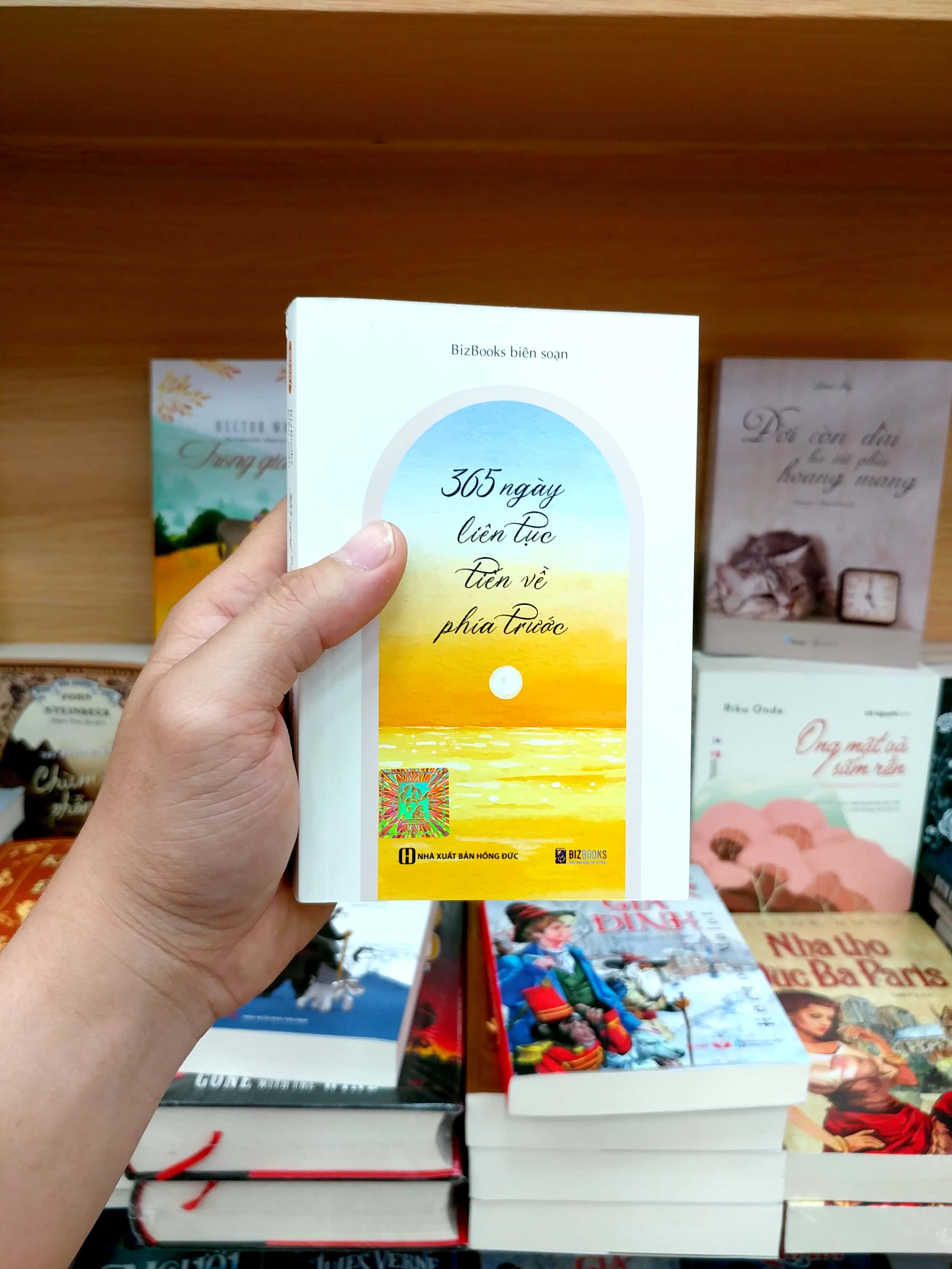 365 ngày liên tục tiến về phía trước