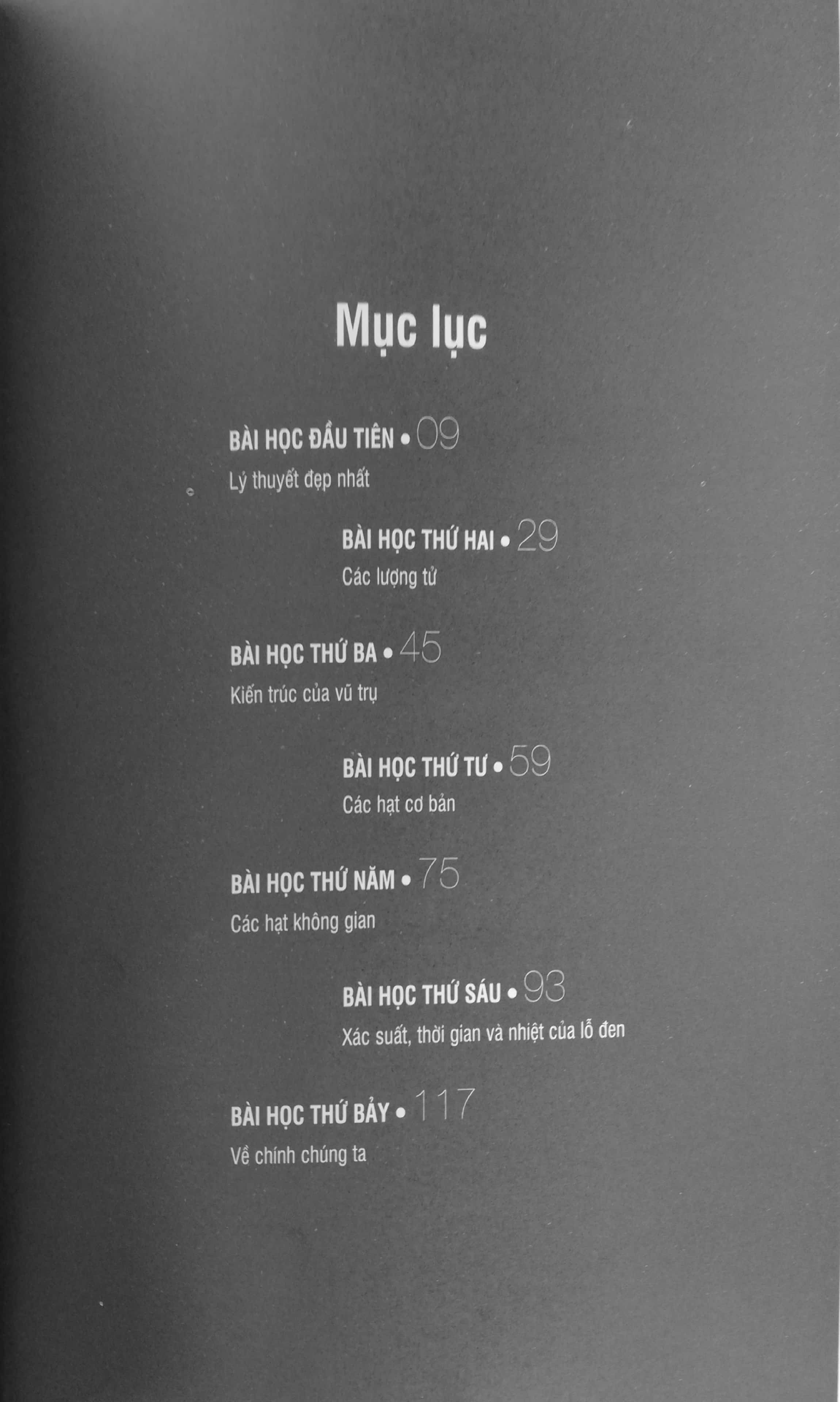 7 Bai Hoc Hay Nhat Ve Vat Ly - Seven Brief Lessons On Physics (Tai Ban 2025)