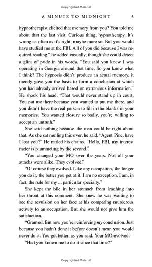 a minute to midnight (an atlee pine thriller, 2)