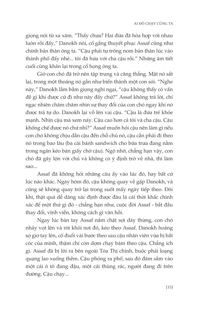 ai đó chạy cùng ta