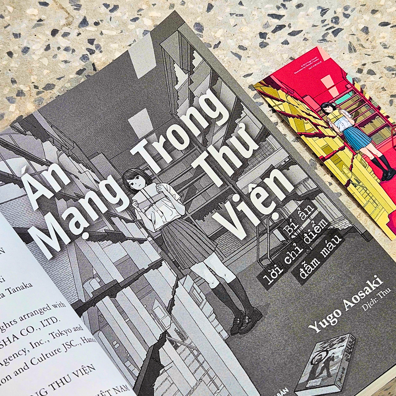 An Mang Trong Thu Vien - Bi An Loi Chi Diem Dam Mau - Tang Kem Obi + Bookmark