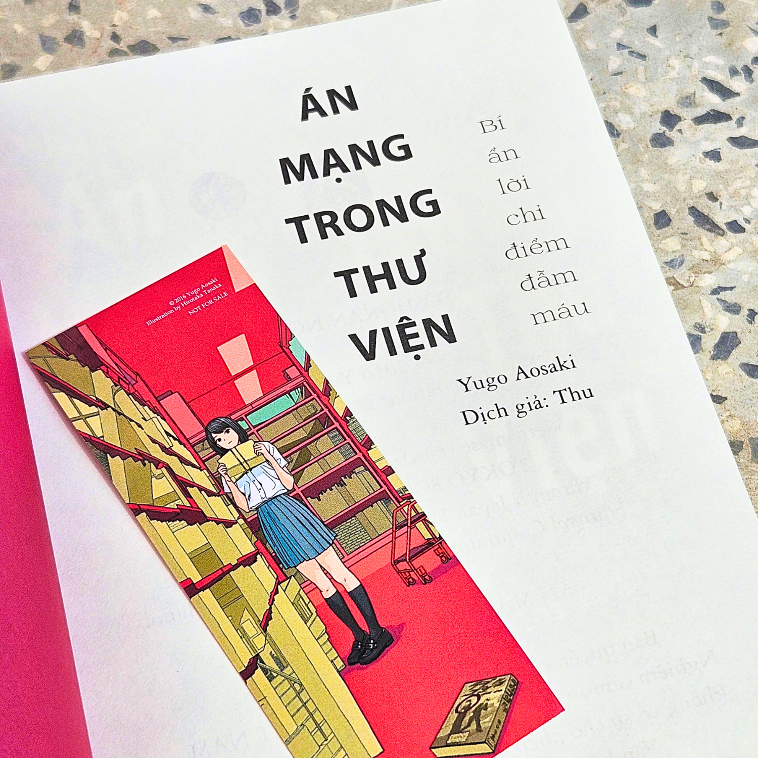 An Mang Trong Thu Vien - Bi An Loi Chi Diem Dam Mau - Tang Kem Obi + Bookmark