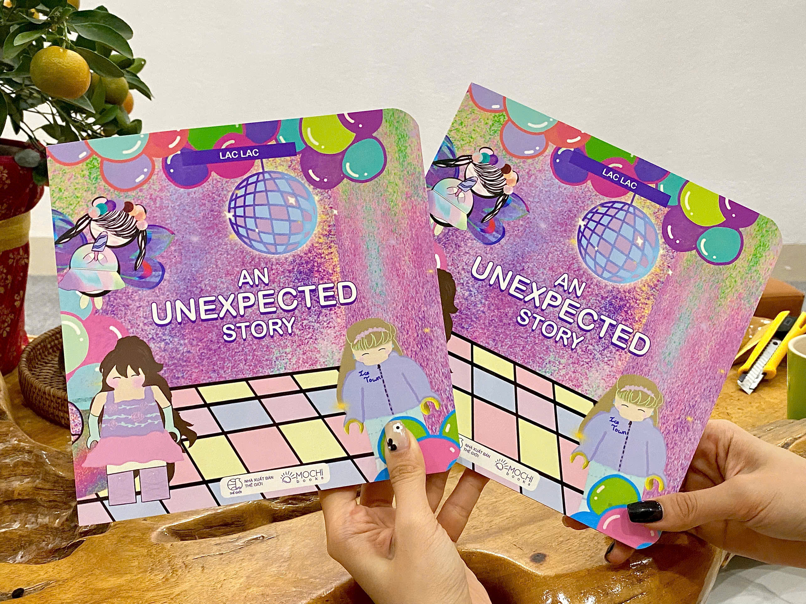 An Unexpected Story - Bìa Cứng