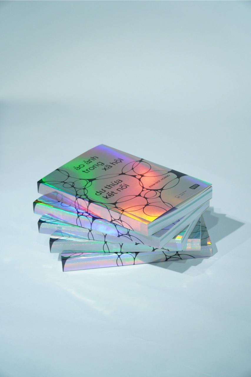 Ao Anh Trong Xa Hoi - Du Thua Ket Noi