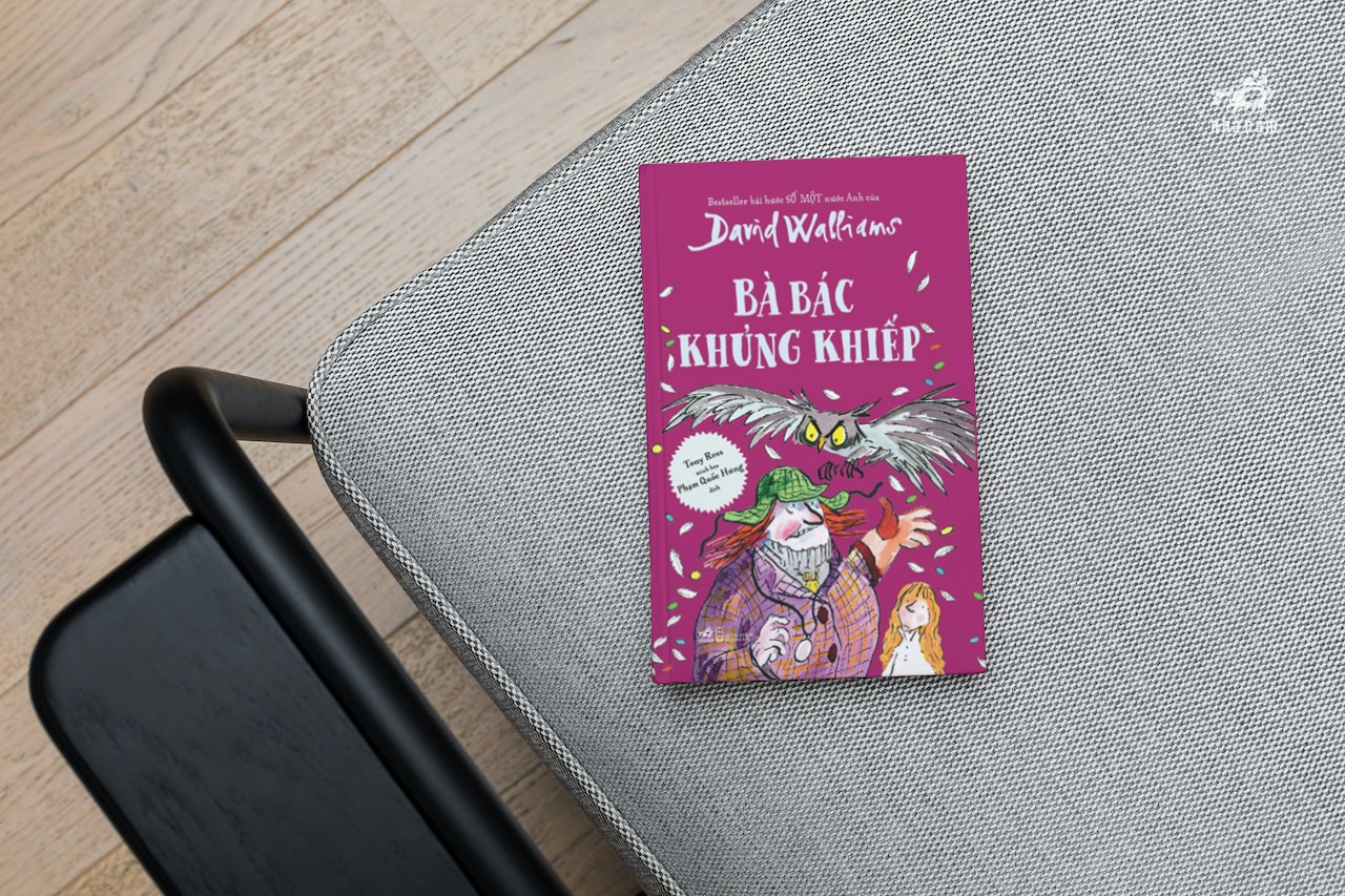 bà bác khủng khiếp