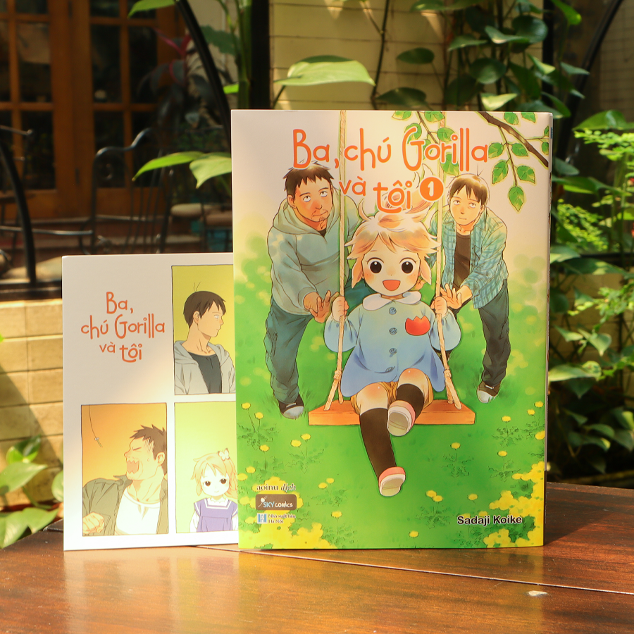 Ba, Chú Gorilla Và Tôi - Tập 1 - Tặng Kèm Postcard Bồi Cứng
