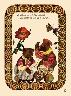 bà gấu già ngồi trên khúc gỗ