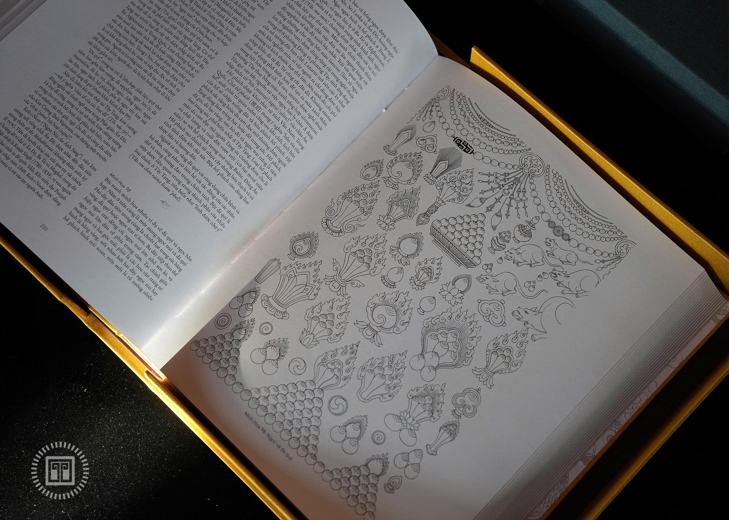 Bach Khoa Toan Thu Bieu Tuong Va Hoa Van Mat Tang - An Ban Gioi Han - Bia Buckram - Ban Co Hop + Chu Ky Tac Gia Va Dich Gia