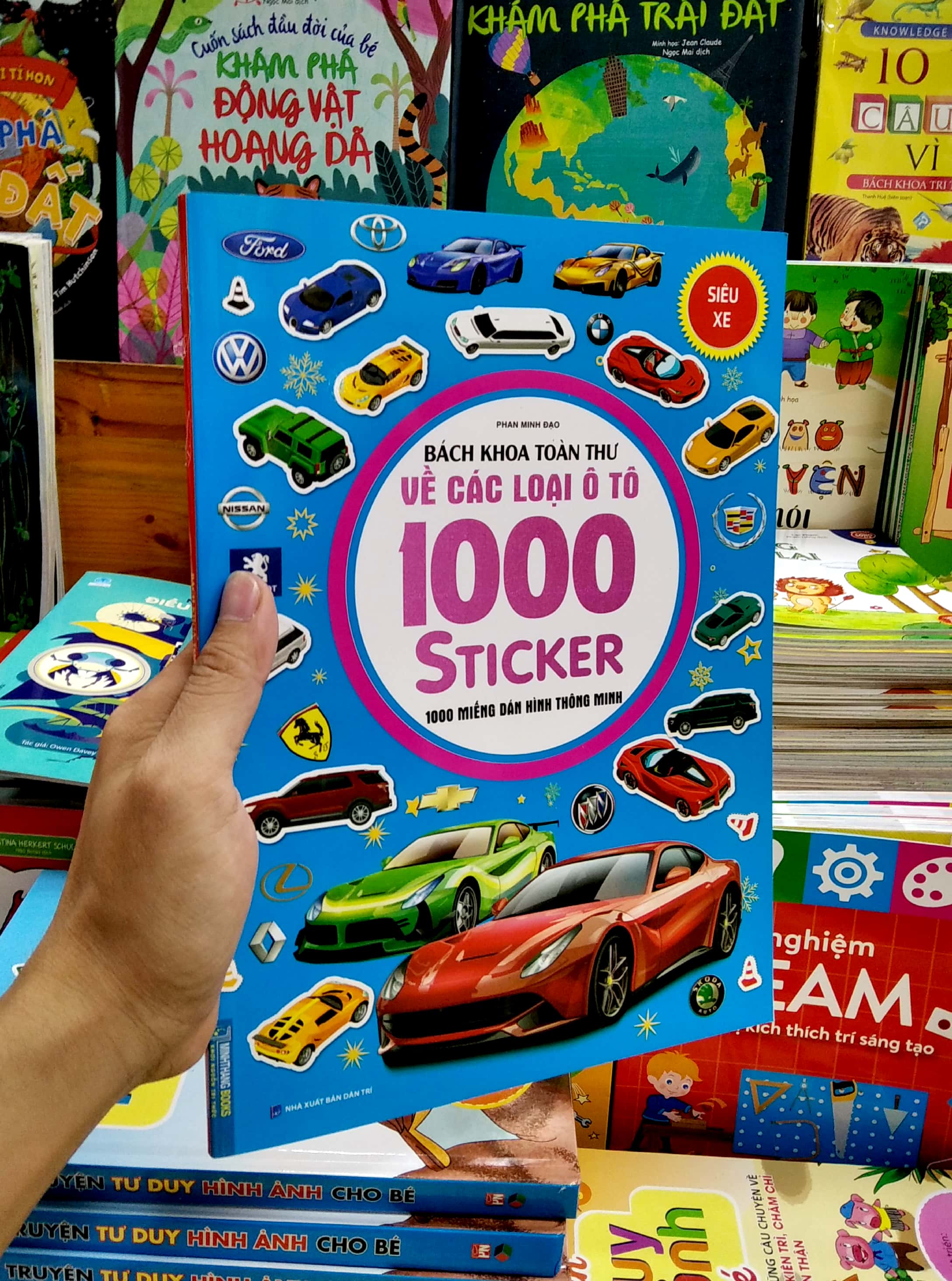 bách khoa toàn thư về các loại ô tô 1000 sticker - 1000 miếng dán hình thông minh - siêu xe