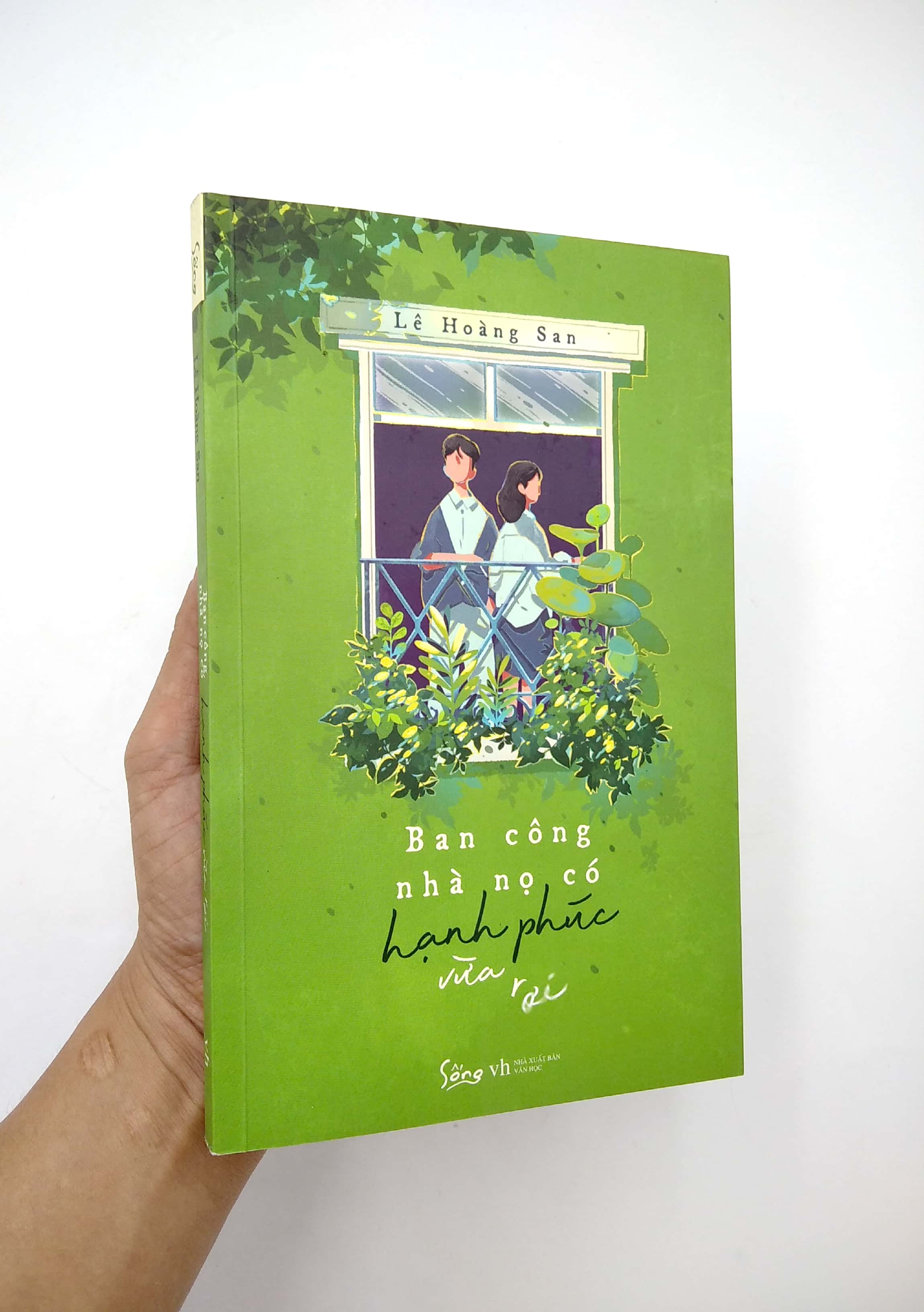 ban công nhà nọ có hạnh phúc vừa rơi