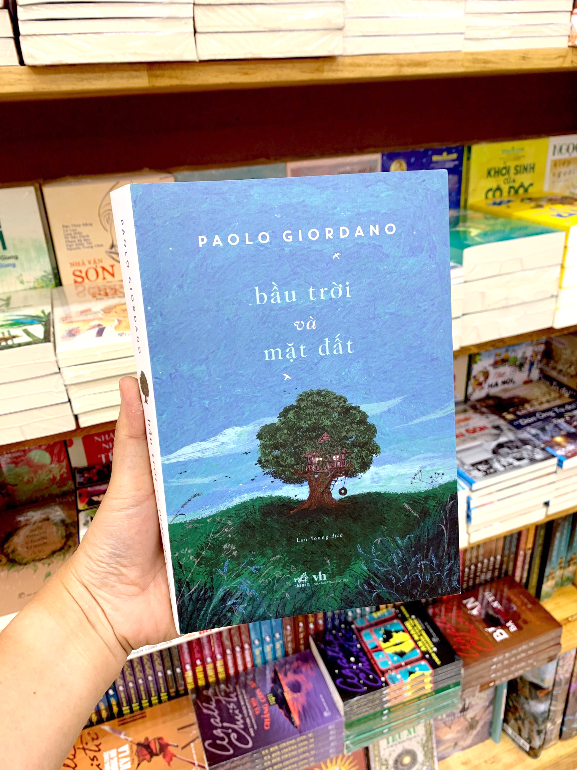 bầu trời và mặt đất