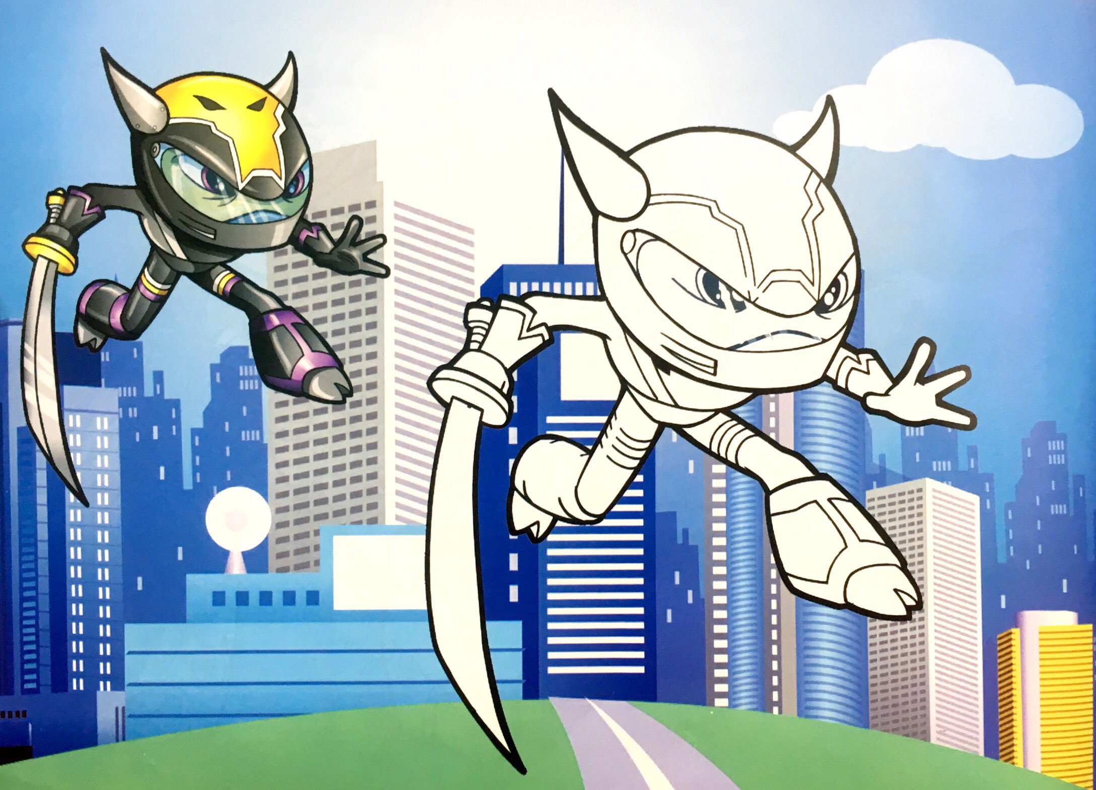 bé chơi với bút màu - rô - bốt