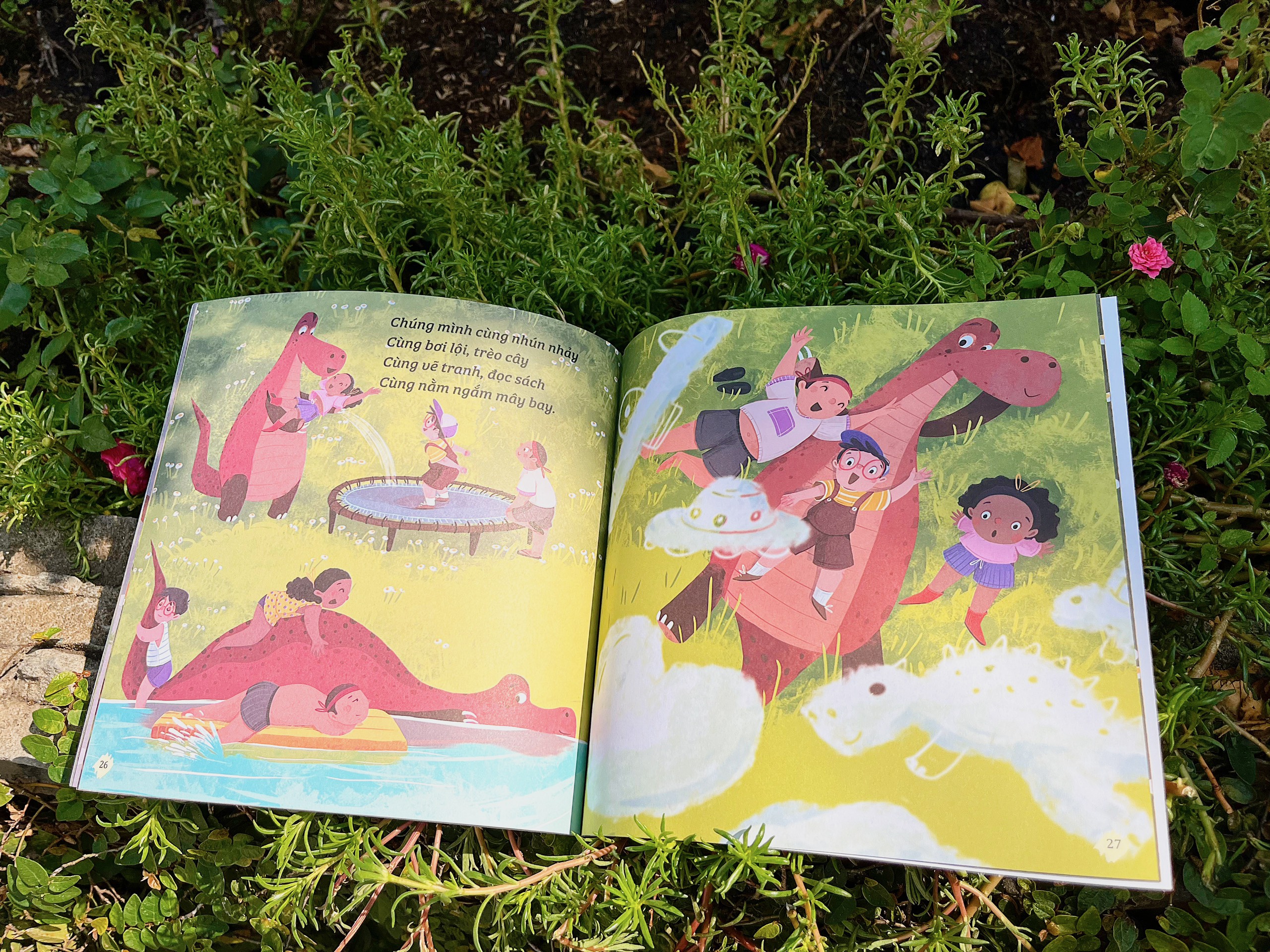 bé học yêu thương và chia sẻ - cho khủng long chơi với! - câu chuyện vui nhộn về sự chia sẻ và biết tôn trọng người khác