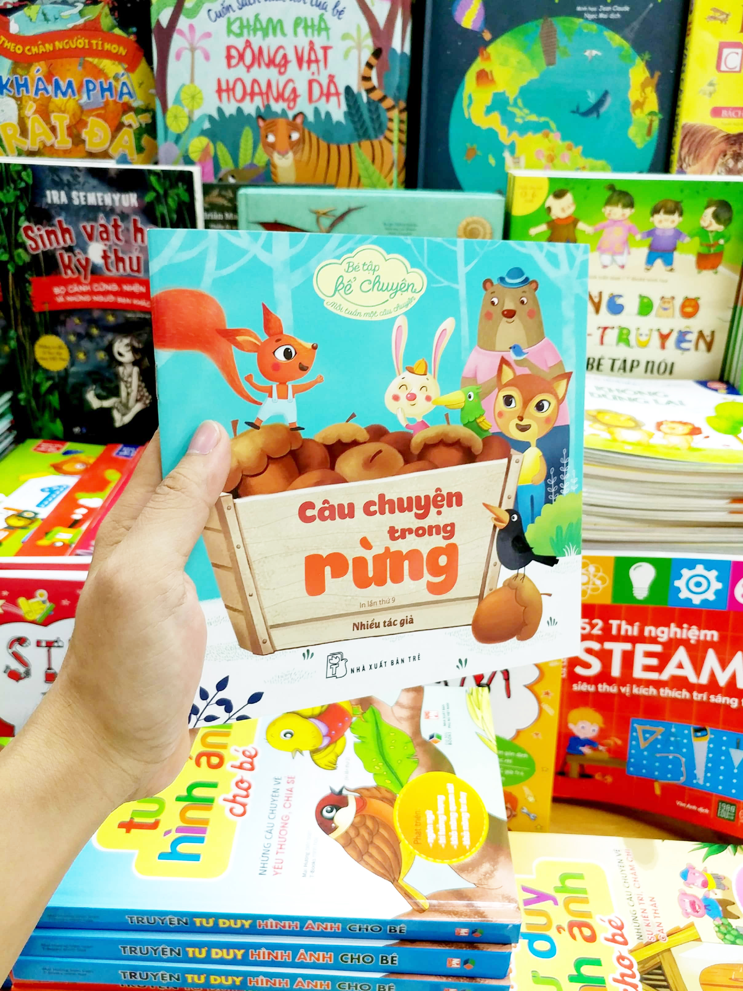bé tập kể chuyện - câu chuyện trong rừng (tái bản 2022)
