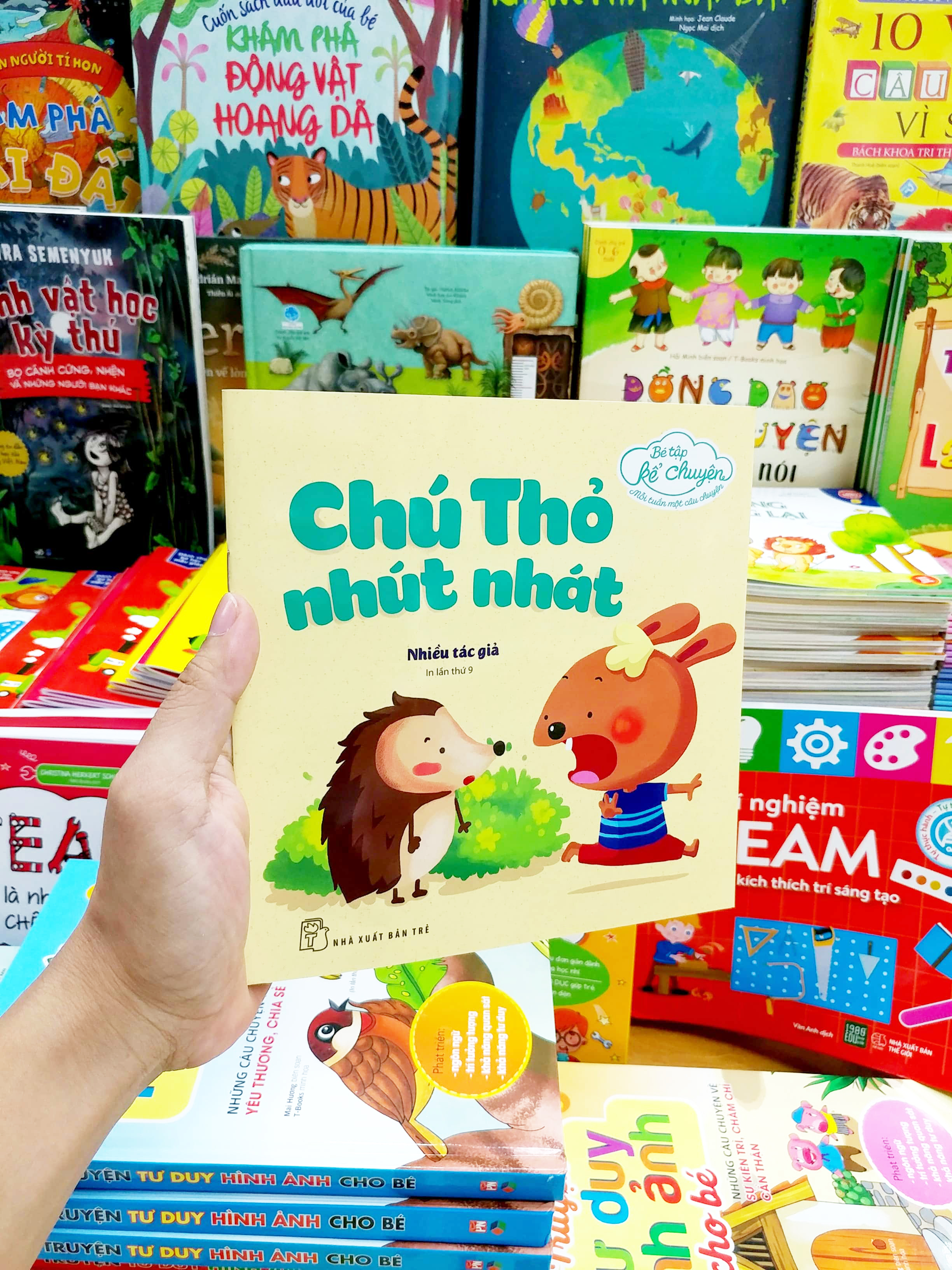 bé tập kể chuyện - chú thỏ nhút nhát (tái bản 2022)