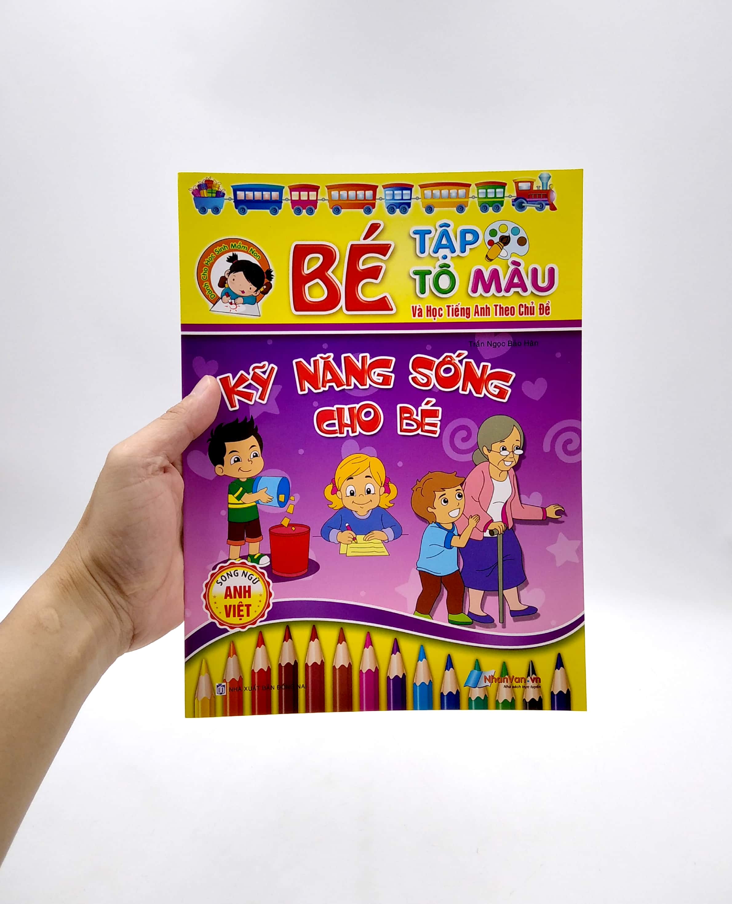 bé tập tô màu và học tiếng anh theo chủ đề - kỹ năng sống cho bé