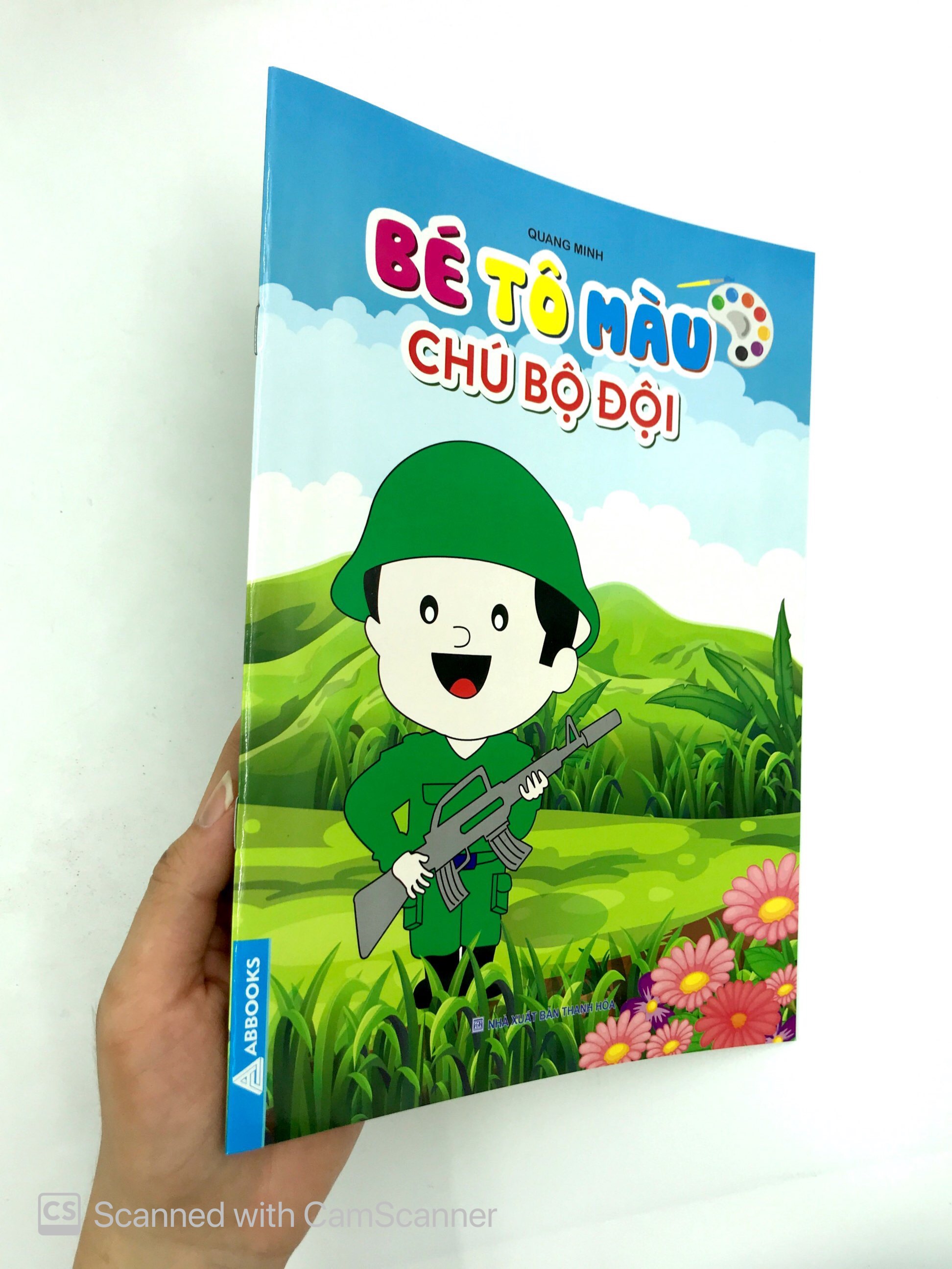 bé tô màu chú bộ đội