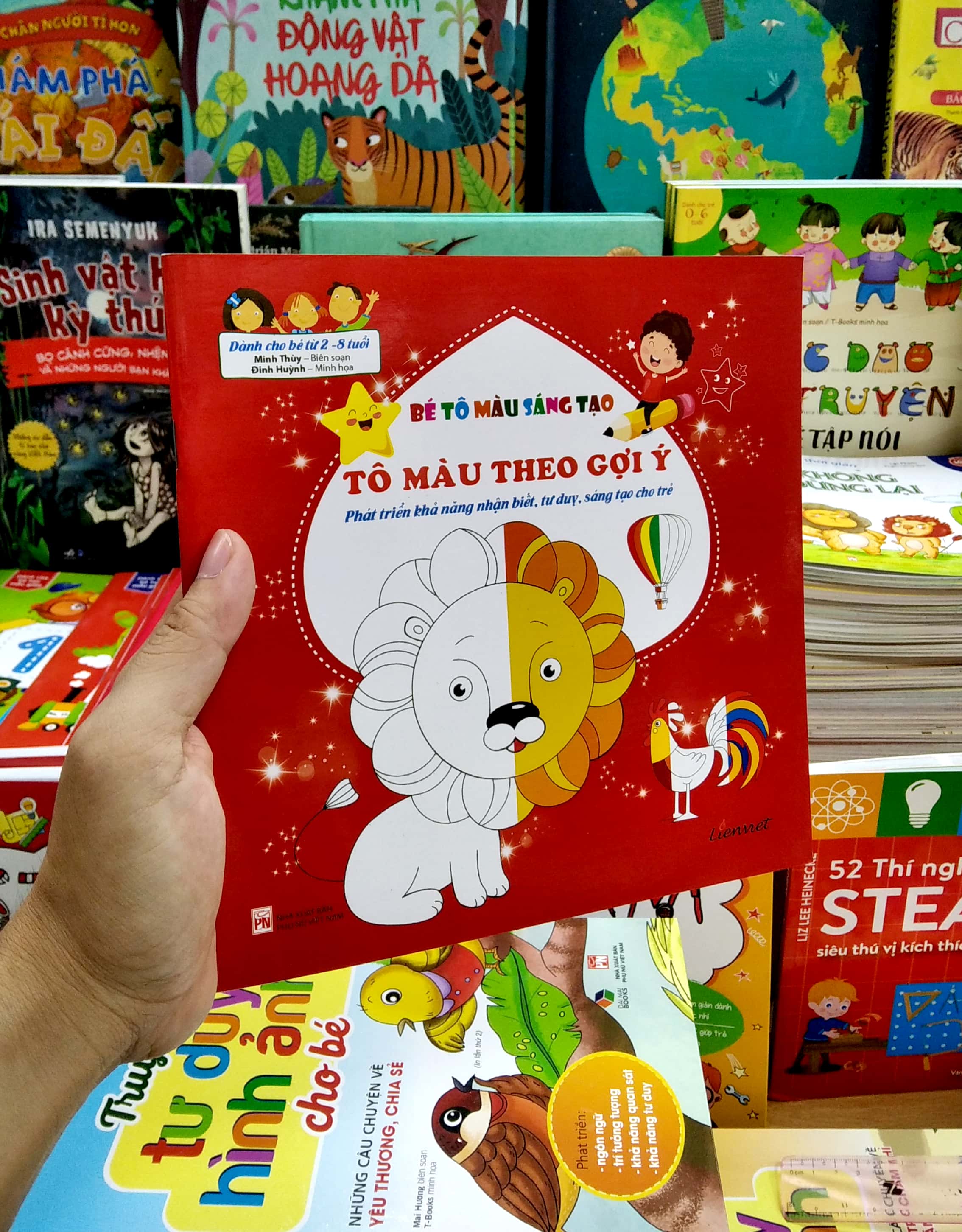 bé tô màu sáng tạo - tô màu theo gợi ý