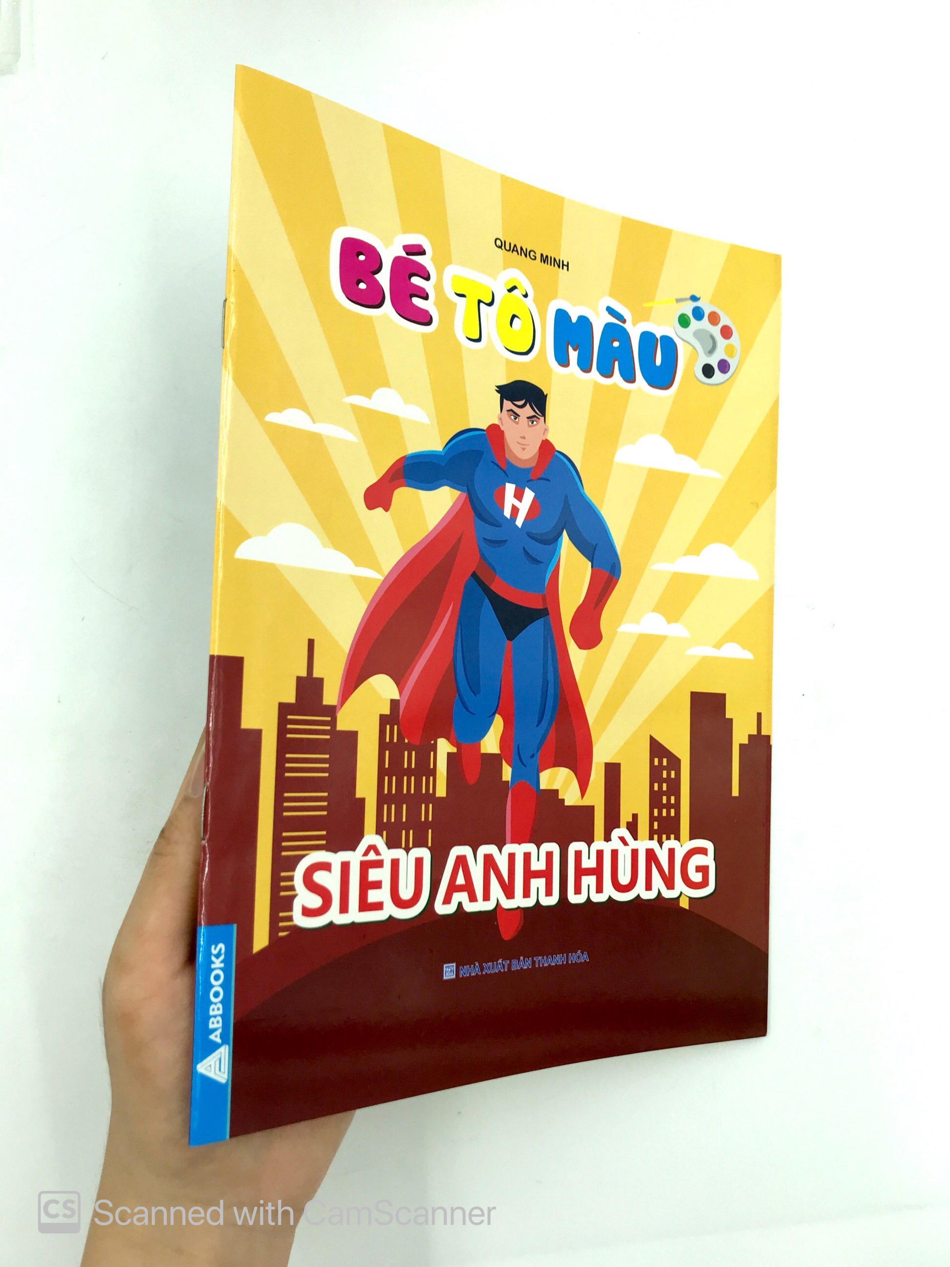 bé tô màu siêu anh hùng