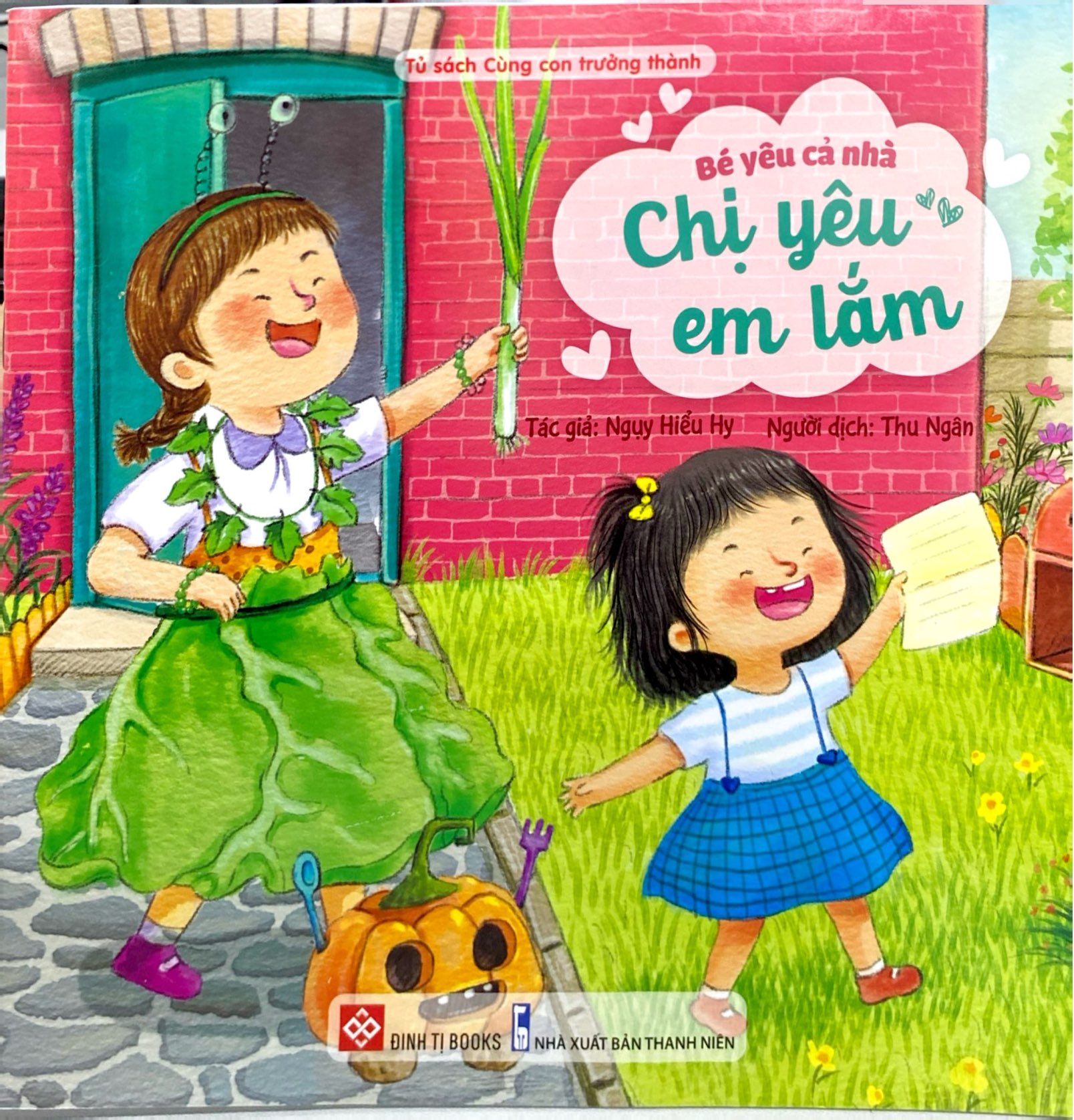 bé yêu cả nhà - chị yêu em lắm