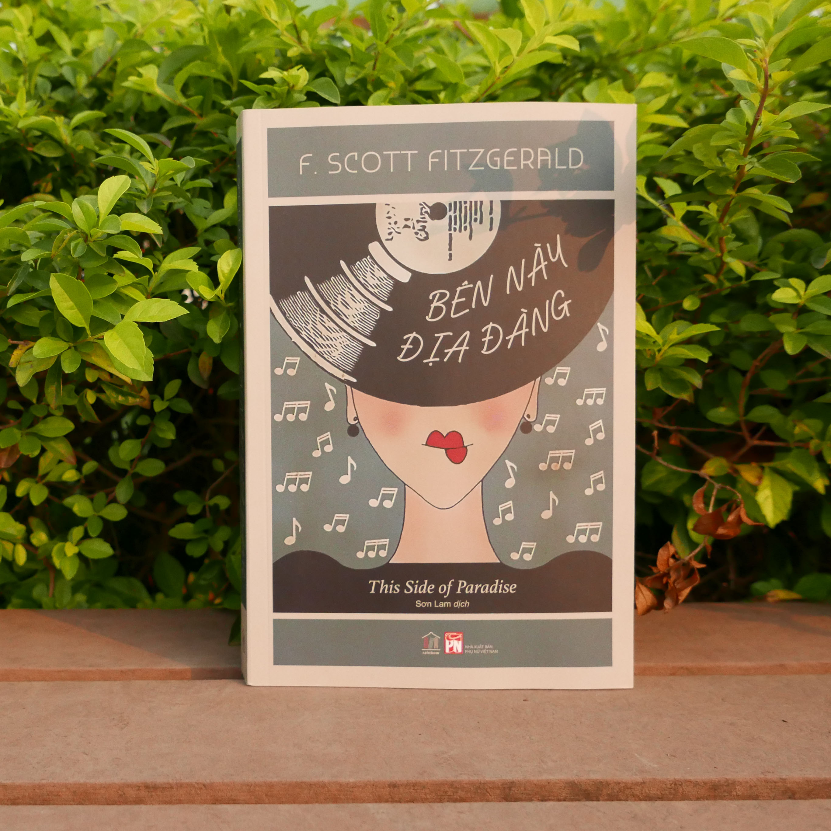 bên này địa đàng - this side of paradise