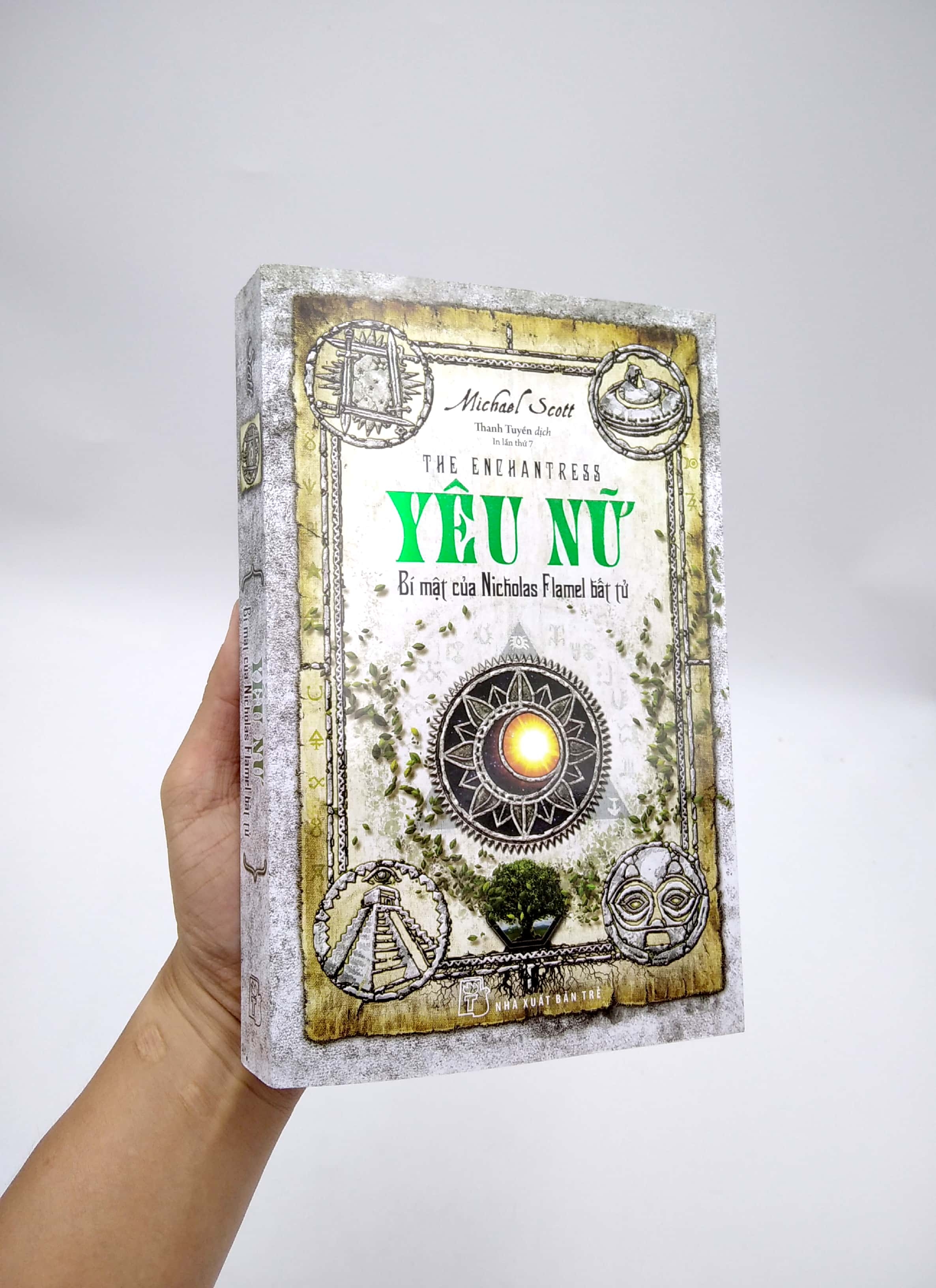 bí mật của nicholas flamel bất tử - yêu nữ (tái bản 2018)