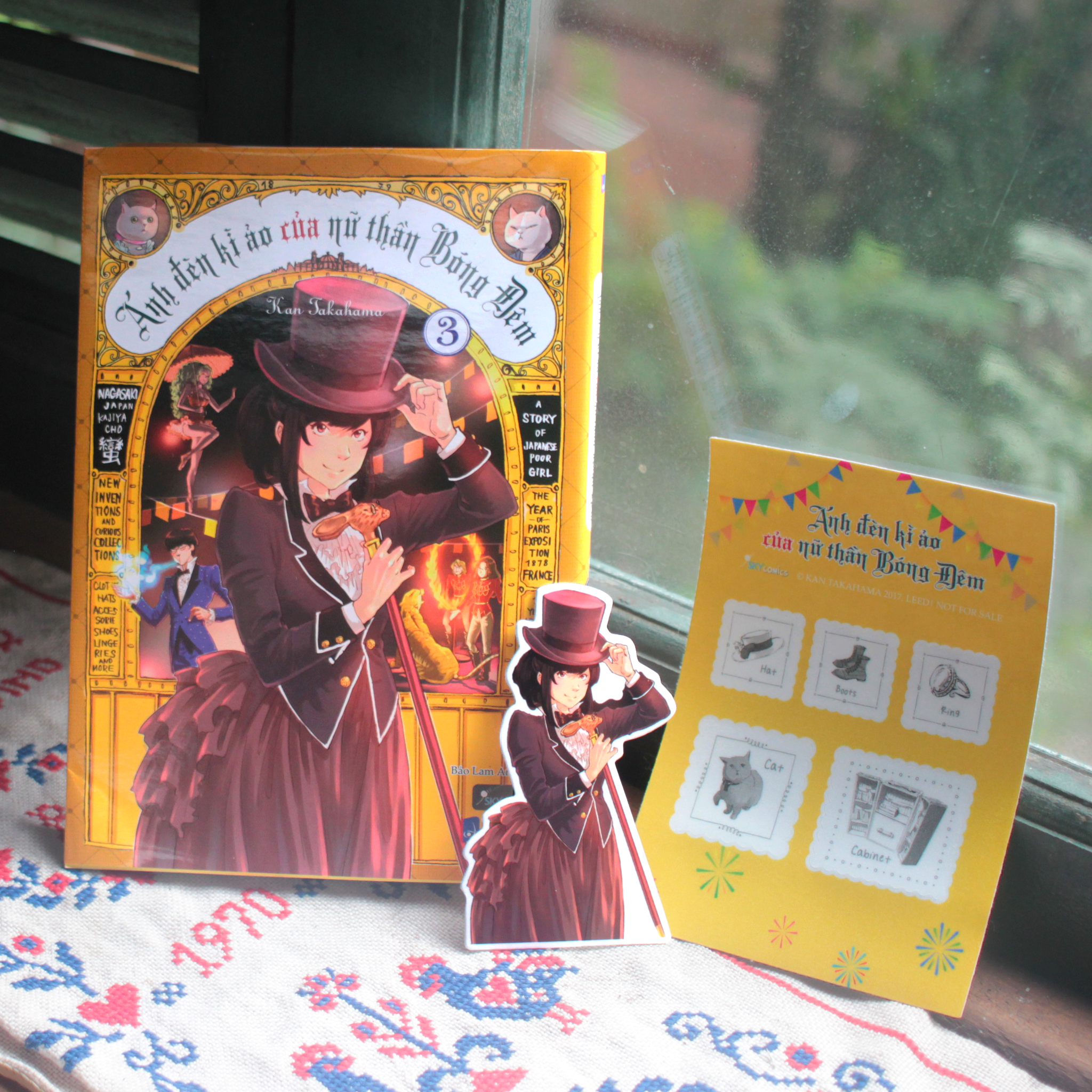 Bộ
						
										
										Ánh Đèn Kì Ảo Của Nữ Thần Bóng Đêm - Tập 3 - Tặng Kèm Bookmark Bồi Cứng + Sticker Phủ Nhũ