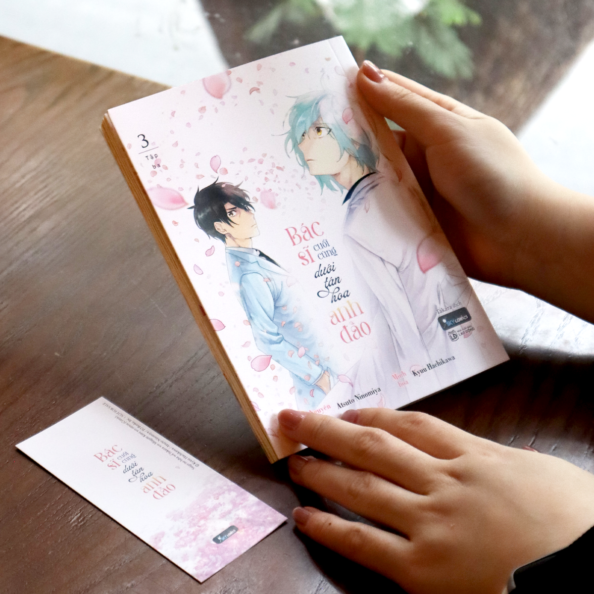 Bo
						
										
										Bac Si Cuoi Cung Duoi Tan Hoa Anh Dao - Tap 3 - Tang Kem Bookmark