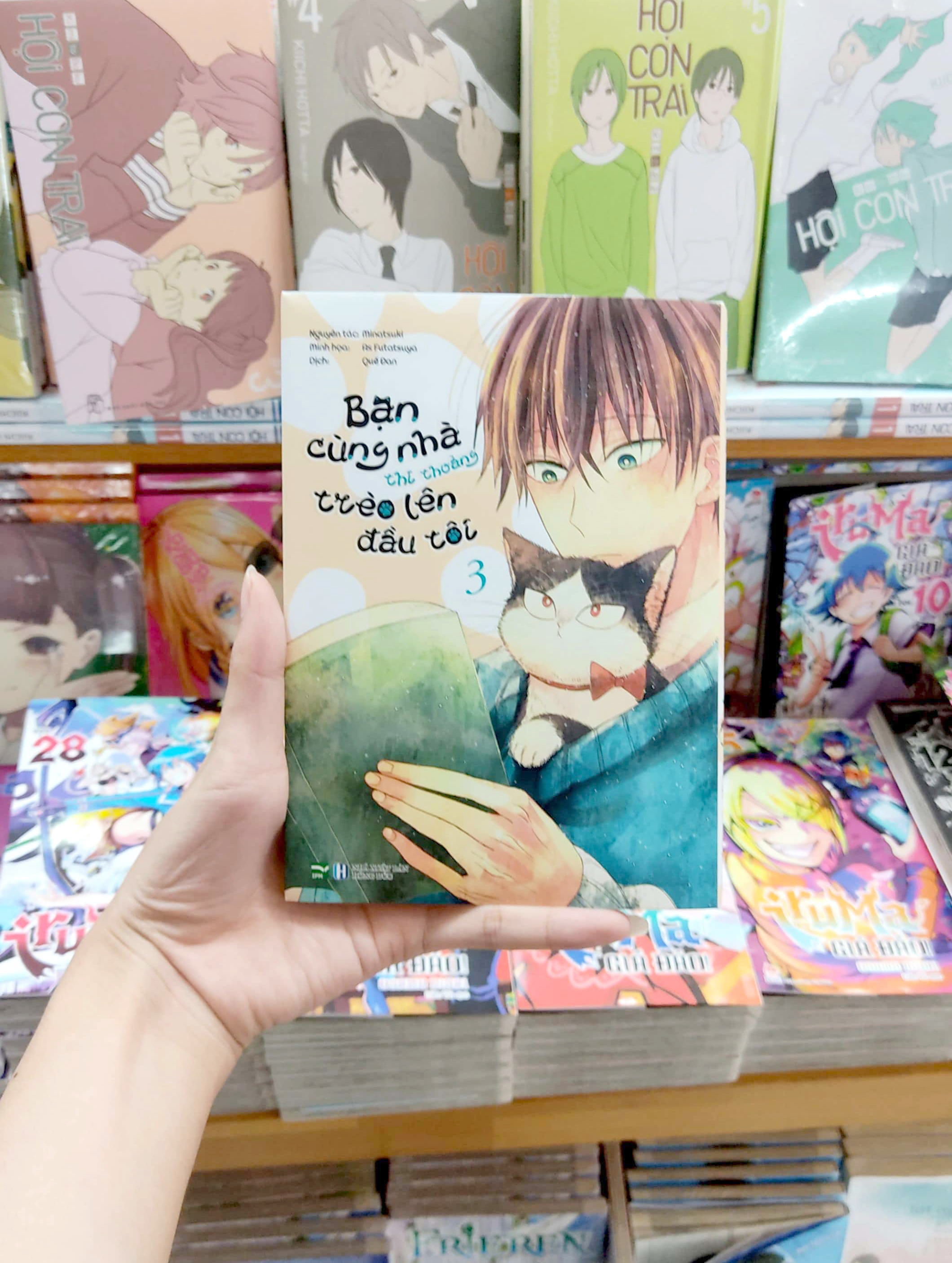 bộ bạn cùng nhà thi thoảng trèo lên đầu tôi - tập 3