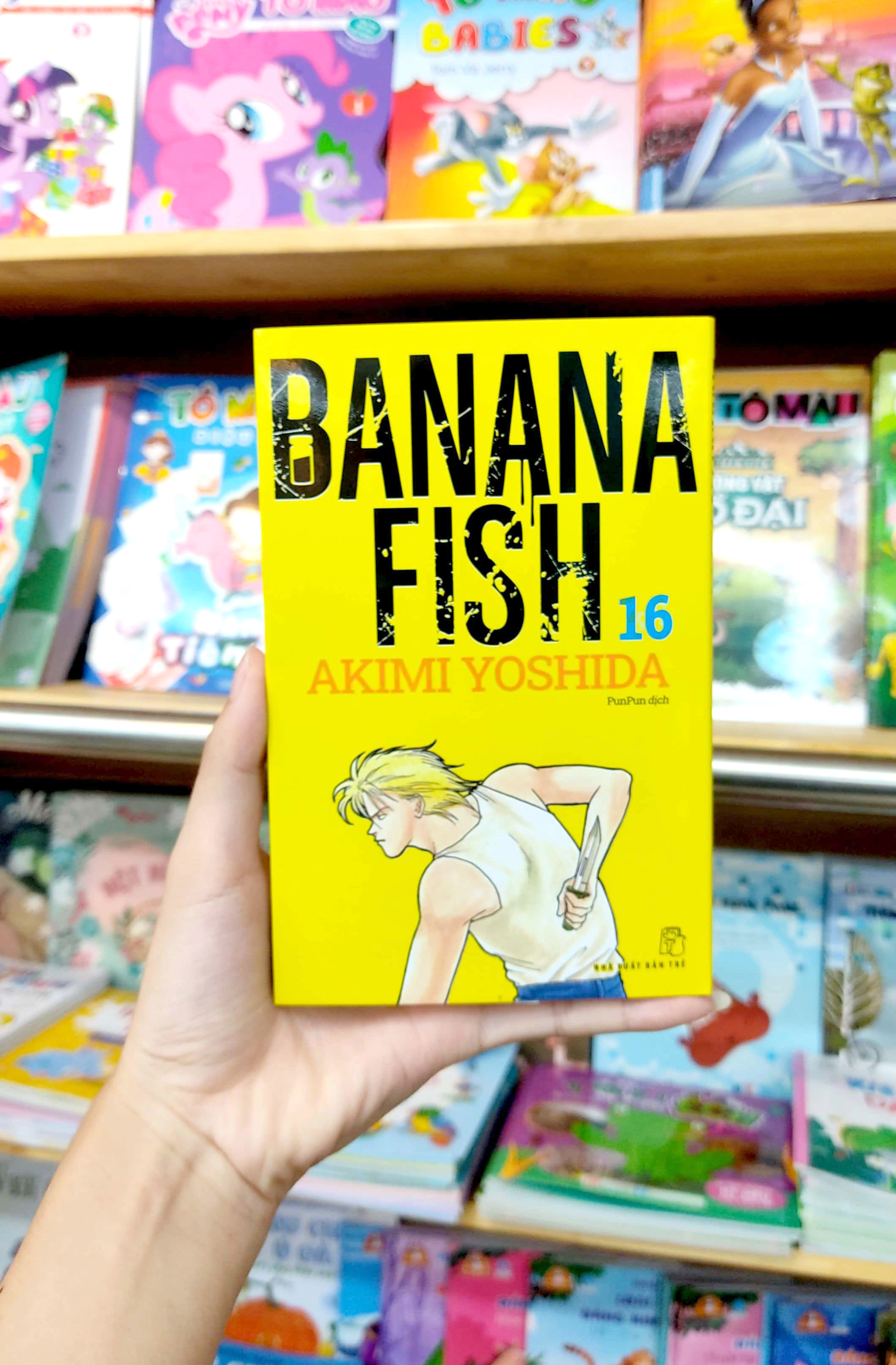 bộ banana fish - tập 16 - tặng kèm postcard giấy