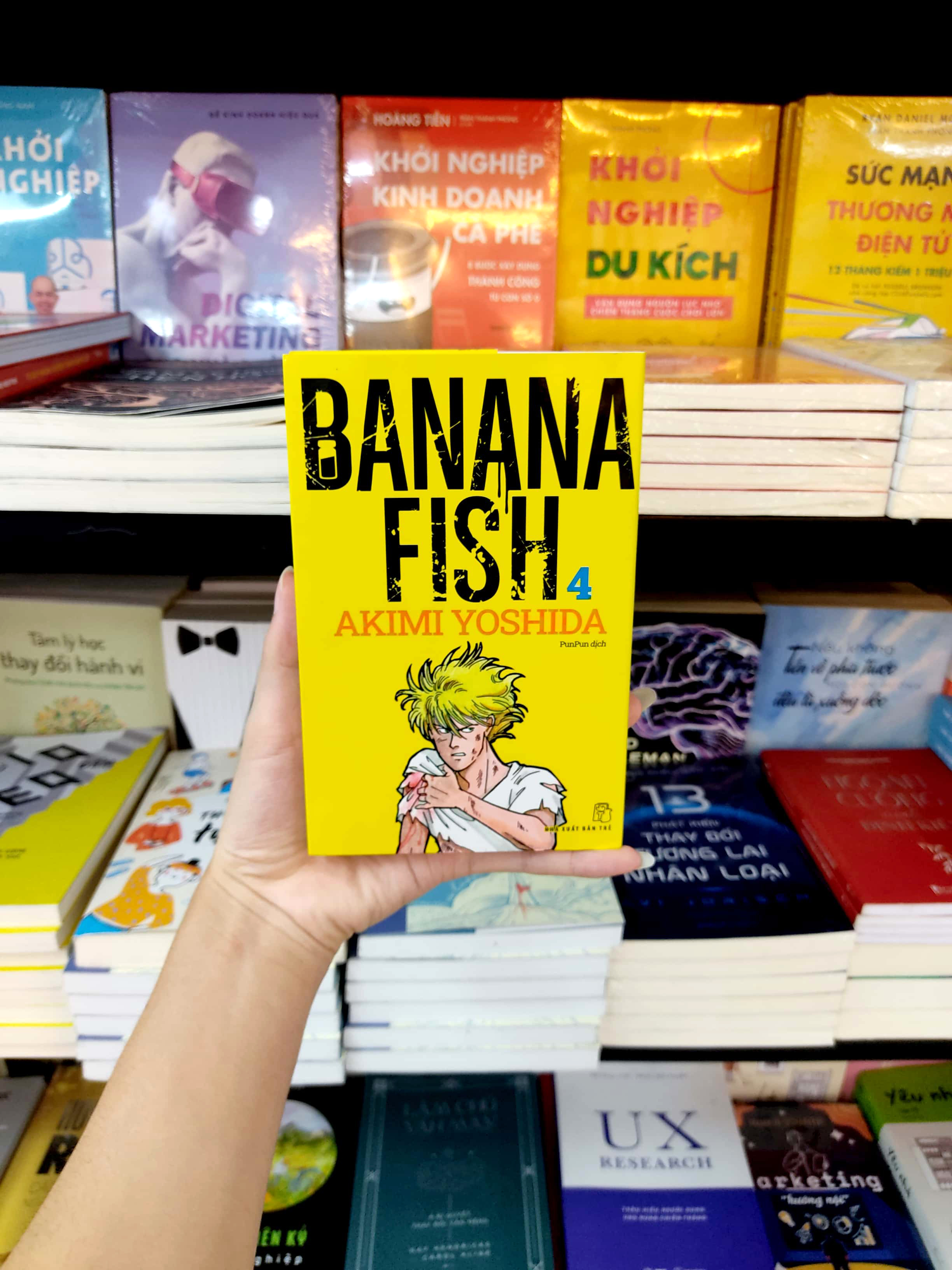 bộ banana fish - tập 4 - tặng kèm postcard giấy