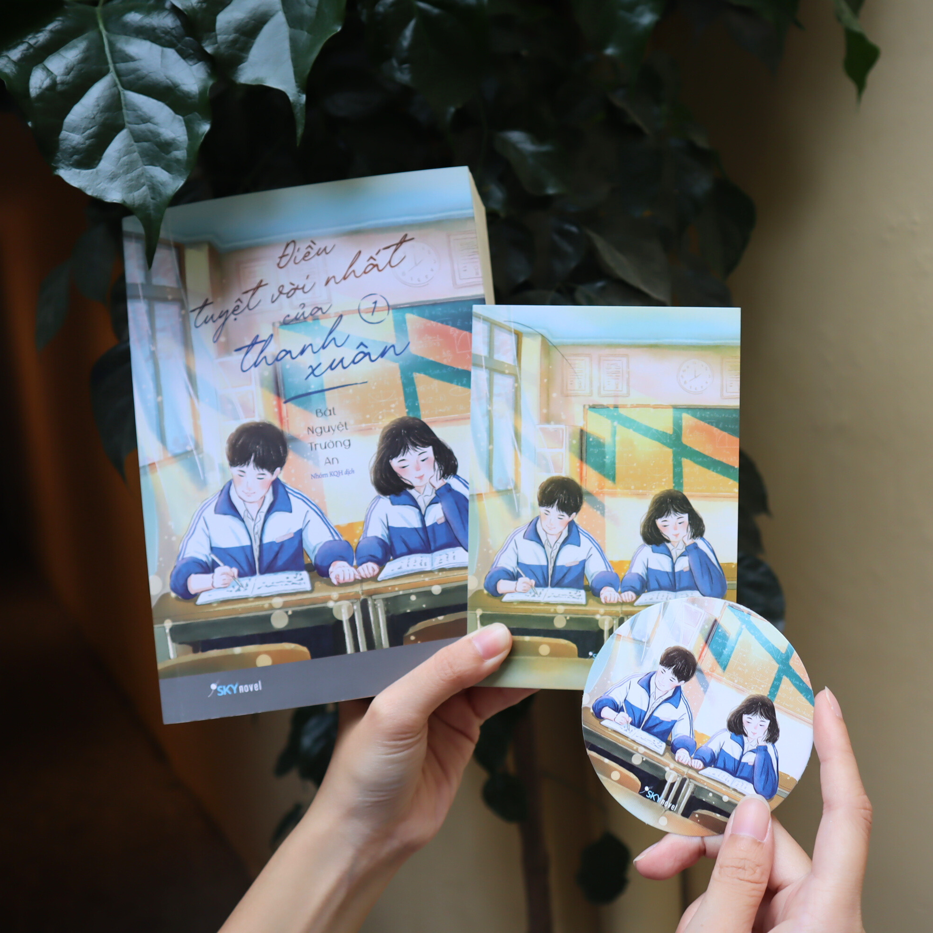 Bo
						
										
										Bo Sach Dieu Tuyet Voi Nhat Cua Thanh Xuan - Tap 1 + Tap 2 (Bo 2 Cuon) - Ban Dac Biet - Tang Kem 2 Bookmark Be Khuon Tron + 2 Postcard Boi Cung Man Nhu