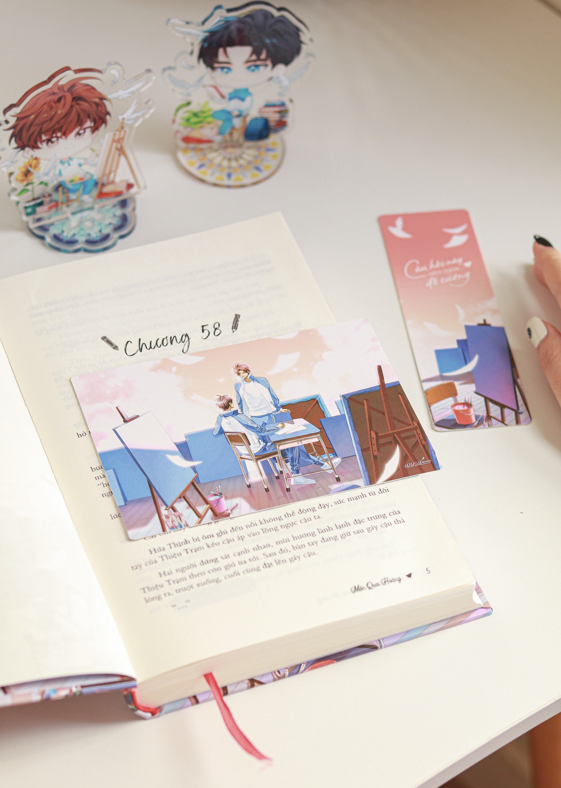 Bộ
						
										
										Câu Hỏi Này Nằm Ngoài Đề Cương - Tập 2 - Bản Đặc Biệt - Bìa Cứng - Tặng Kèm Bookmark Ivory + Postcard 2 Mặt Bồi Cứng + Standee Chibi Acrylic