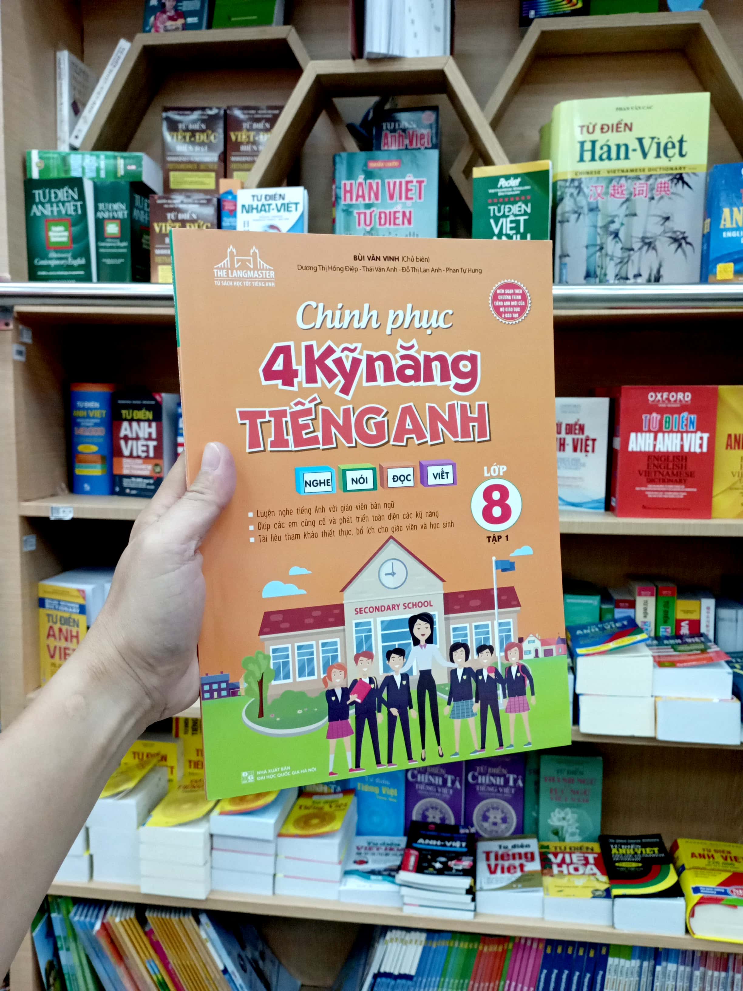 bộ chinh phục 4 kỹ năng tiếng anh nghe - nói - đọc - viết lớp 8 - tập 1