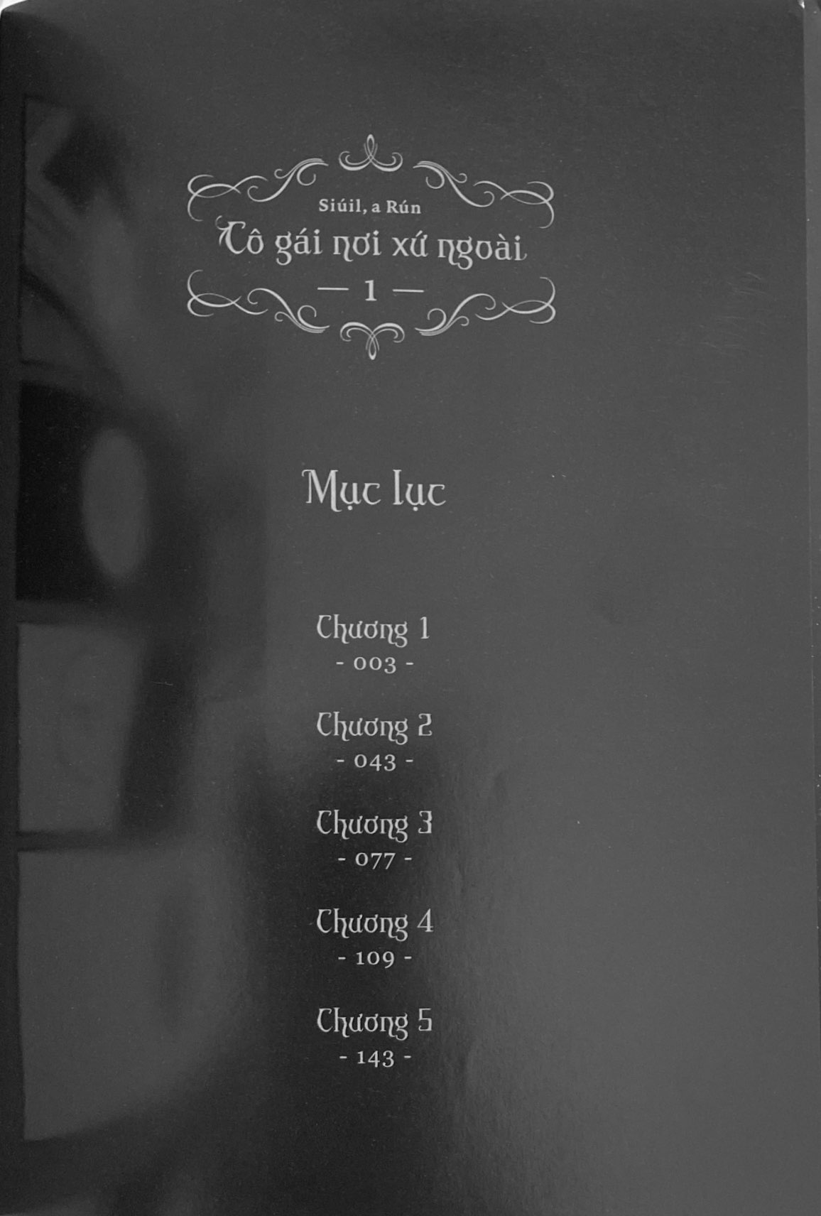 bộ cô gái nơi xứ ngoài - tập 1