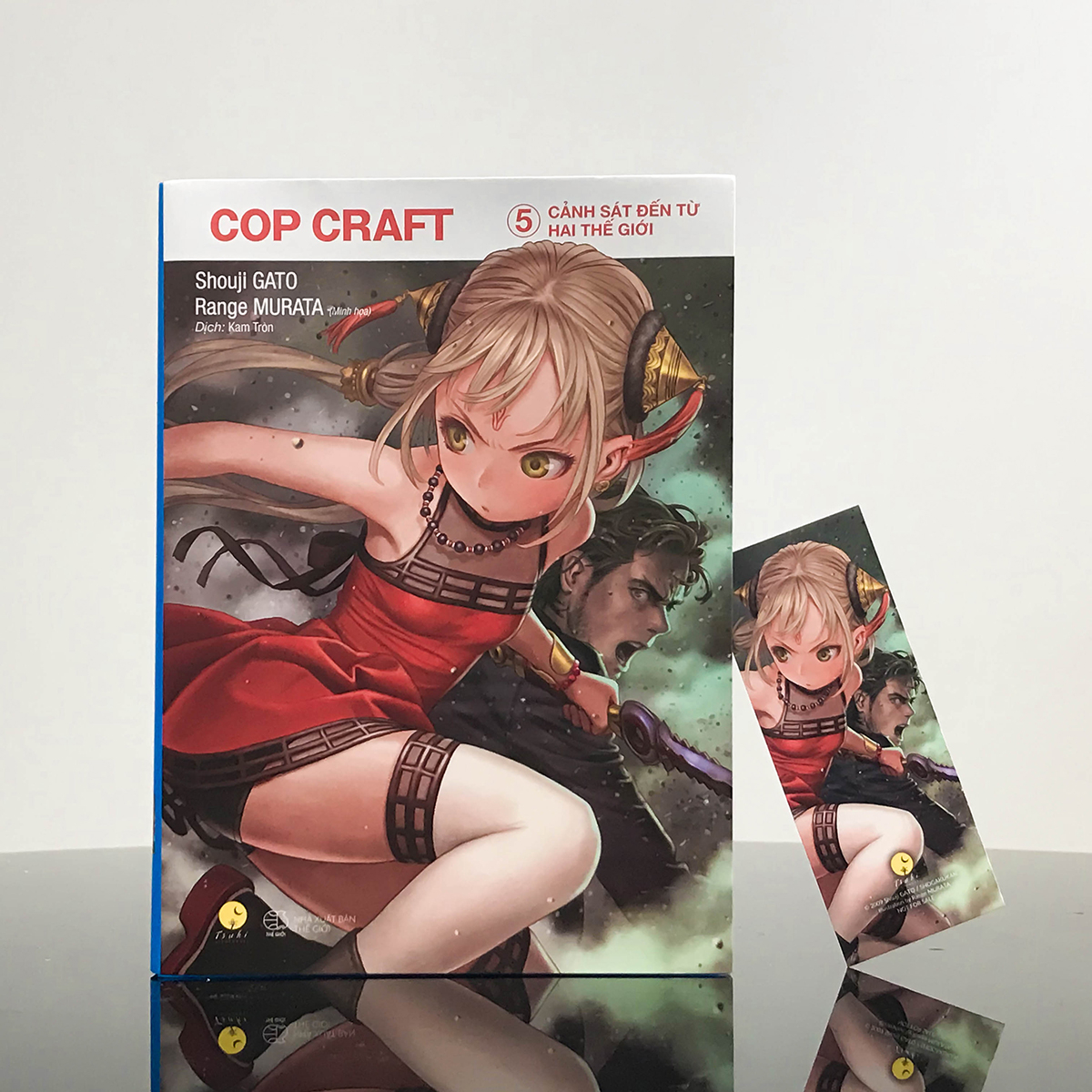 bộ cop craft - cảnh sát đến từ hai thế giới - tập 5 - tặng kèm bookmark