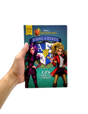 bộ disney descendants: school of secrets: cj's treasure chase (book 1)