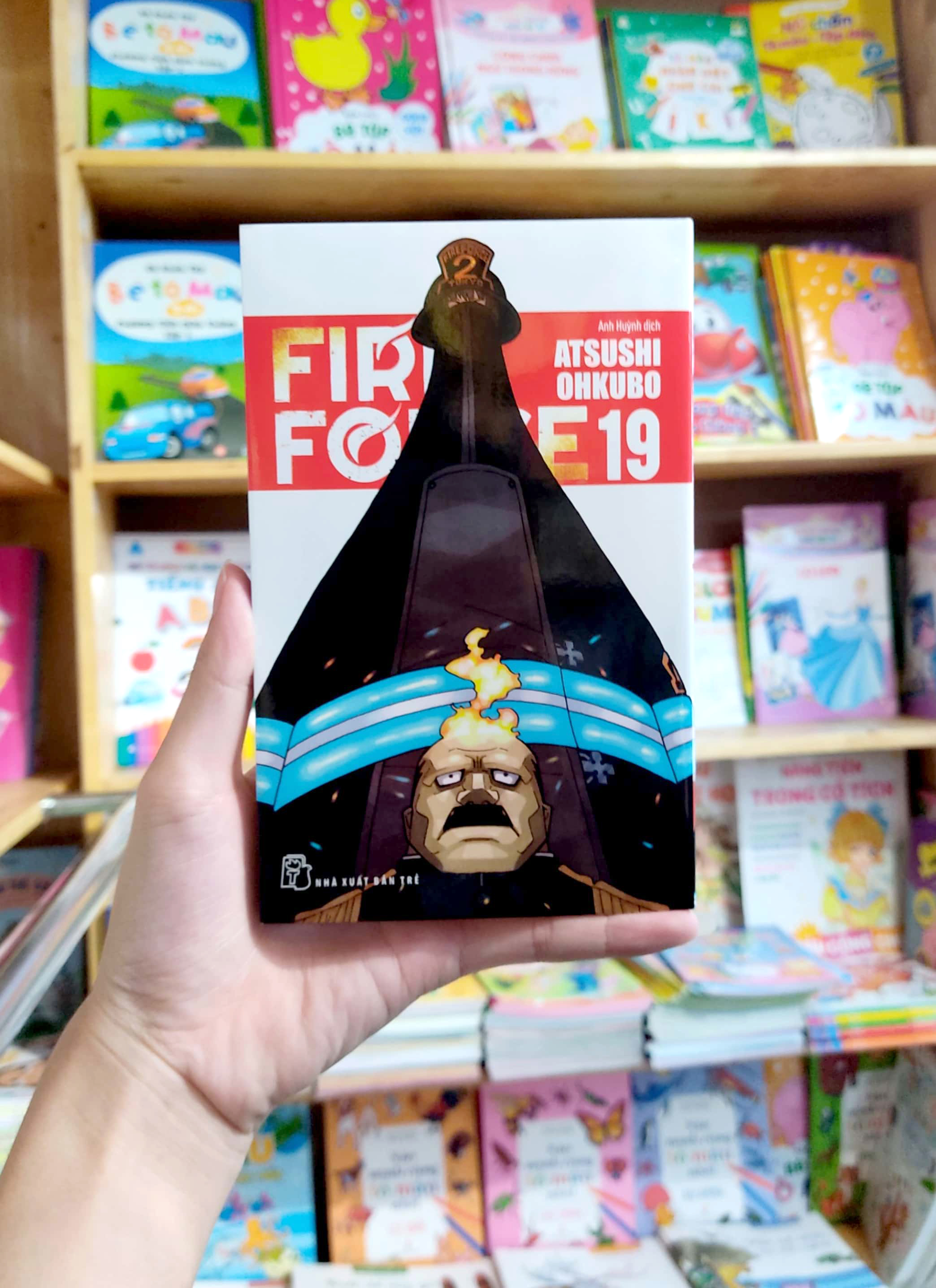 bộ fire force - tập 19 - tặng kèm bookmark giấy hình nhân vật