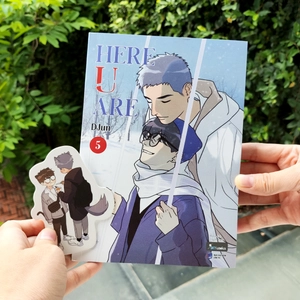 bộ here u are - tập 5 - tặng kèm bookmark bế hình nhân vật