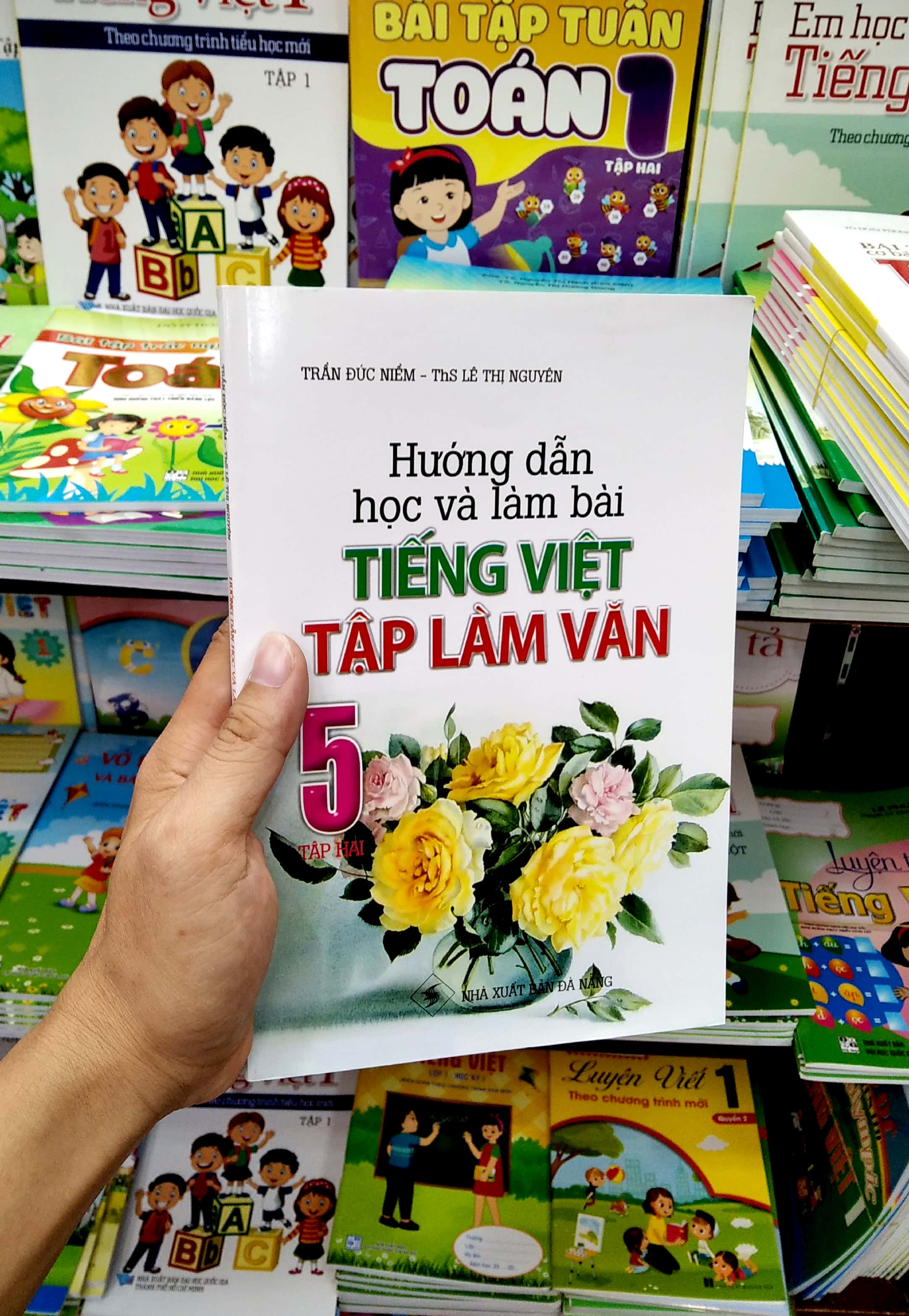 bộ hướng dẫn học và làm bài tiếng việt - tập làm văn 5 (tập 2)