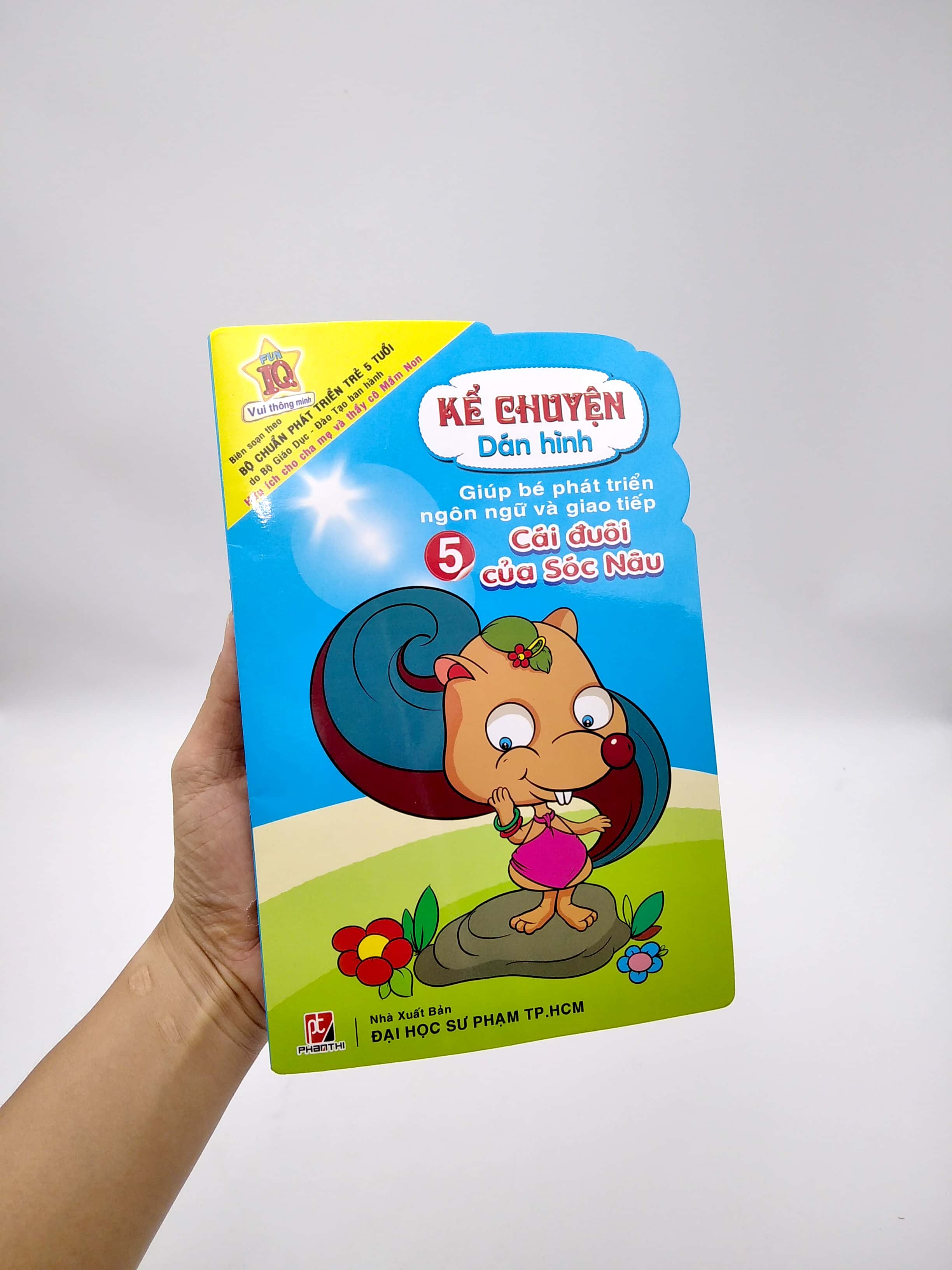 bộ kể chuyện dán hình 5 - cái đuôi của sóc nâu