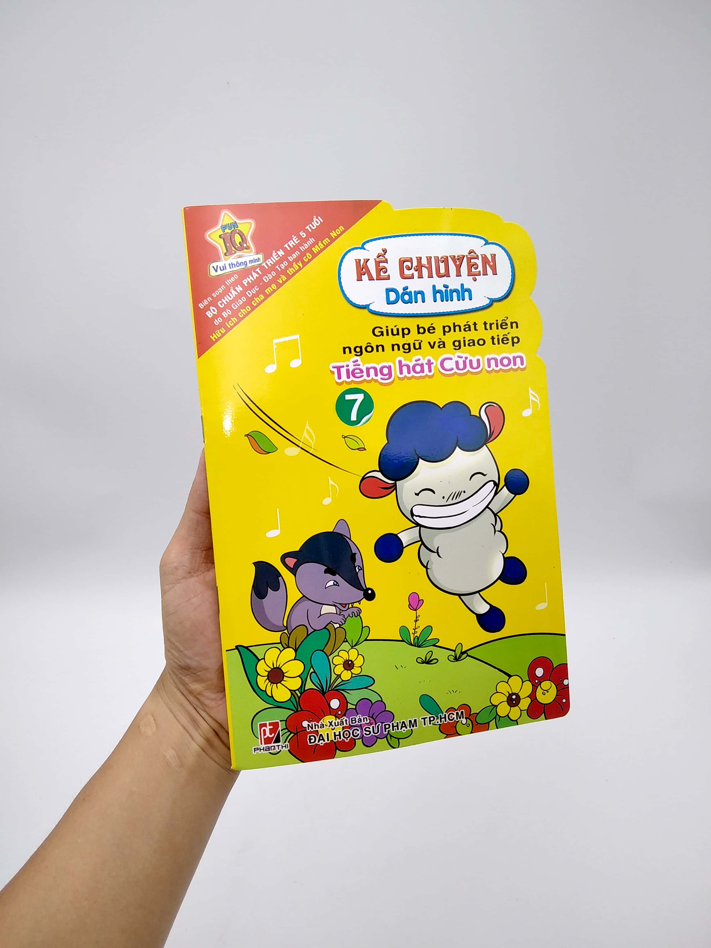 bộ kể chuyện dán hình 7 - tiếng hát cừu con