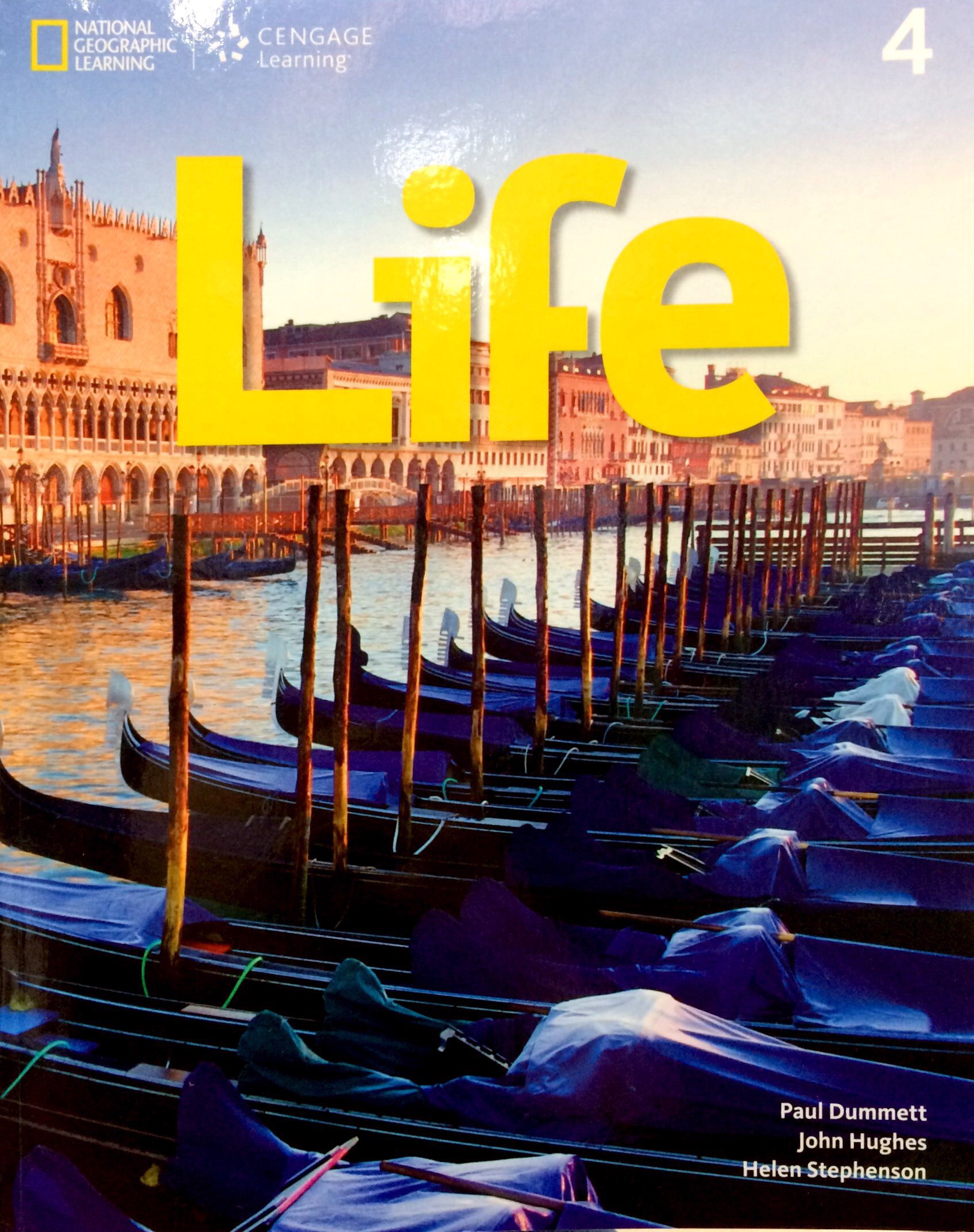 bộ life 4: student book