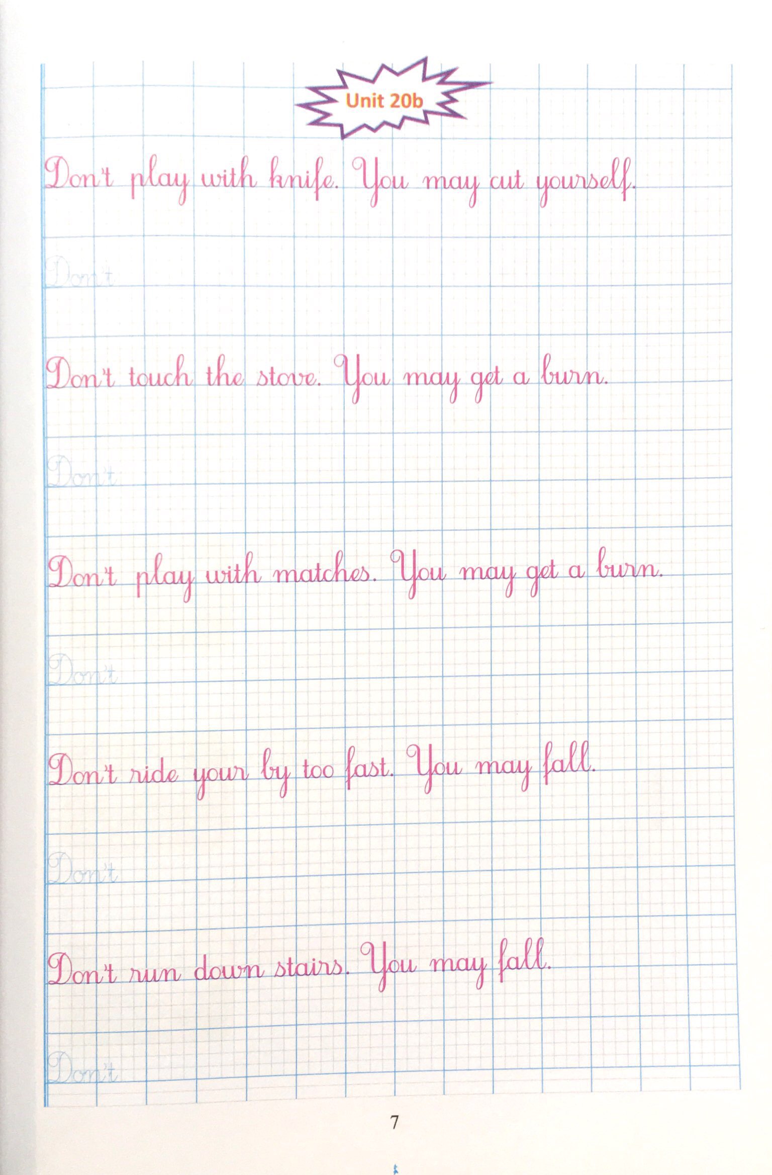 bộ luyện viết tiếng anh trình bày trên giấy ô li dành cho học sinh lớp 5 - tập 2