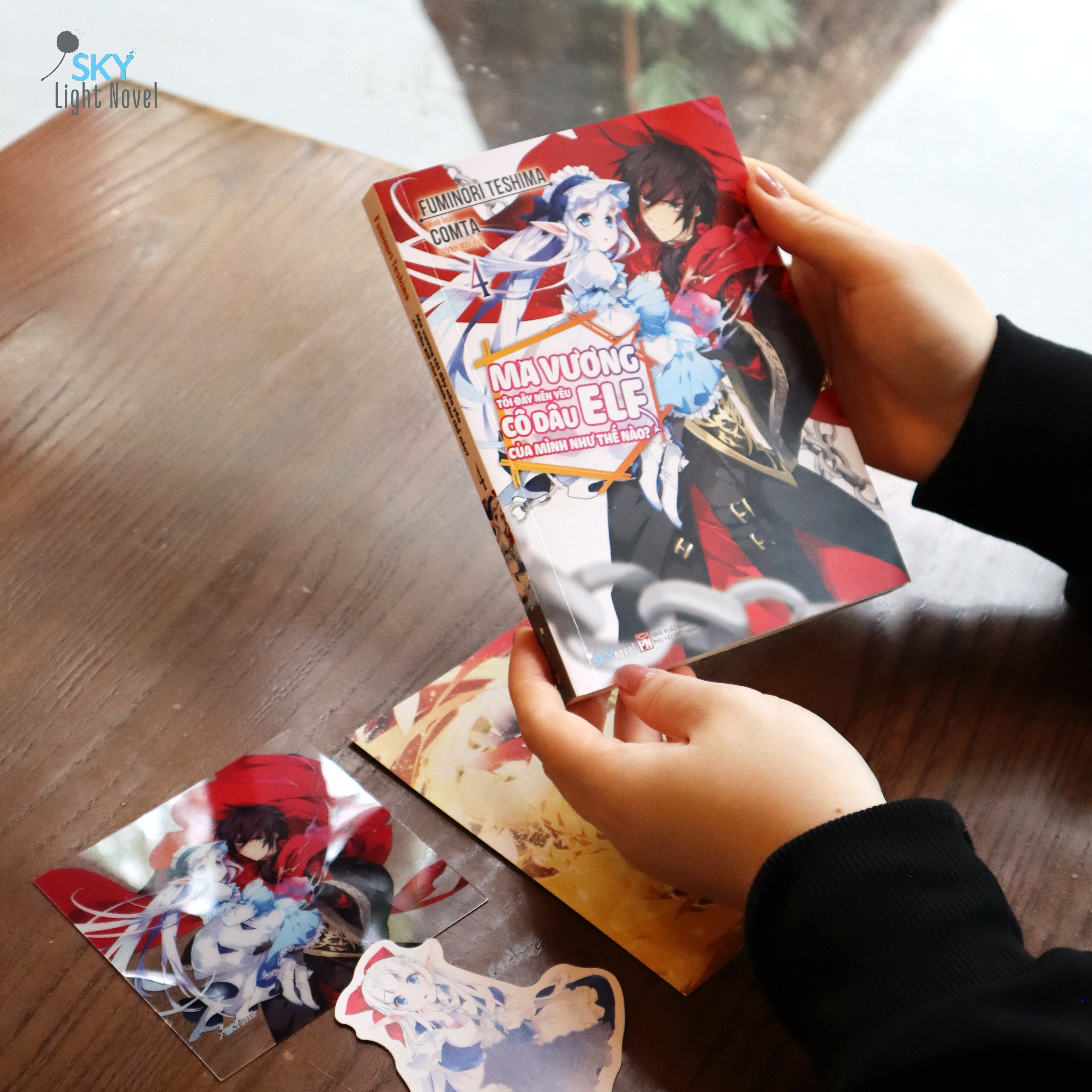 Bo
						
										
										Ma Vuong Toi Day Nen Yeu Co Dau Elf Cua Minh Nhu The Nao? - Tap 4 - Ban Dac Biet - Tang Kem Bookmark + Postcard + Card Trong