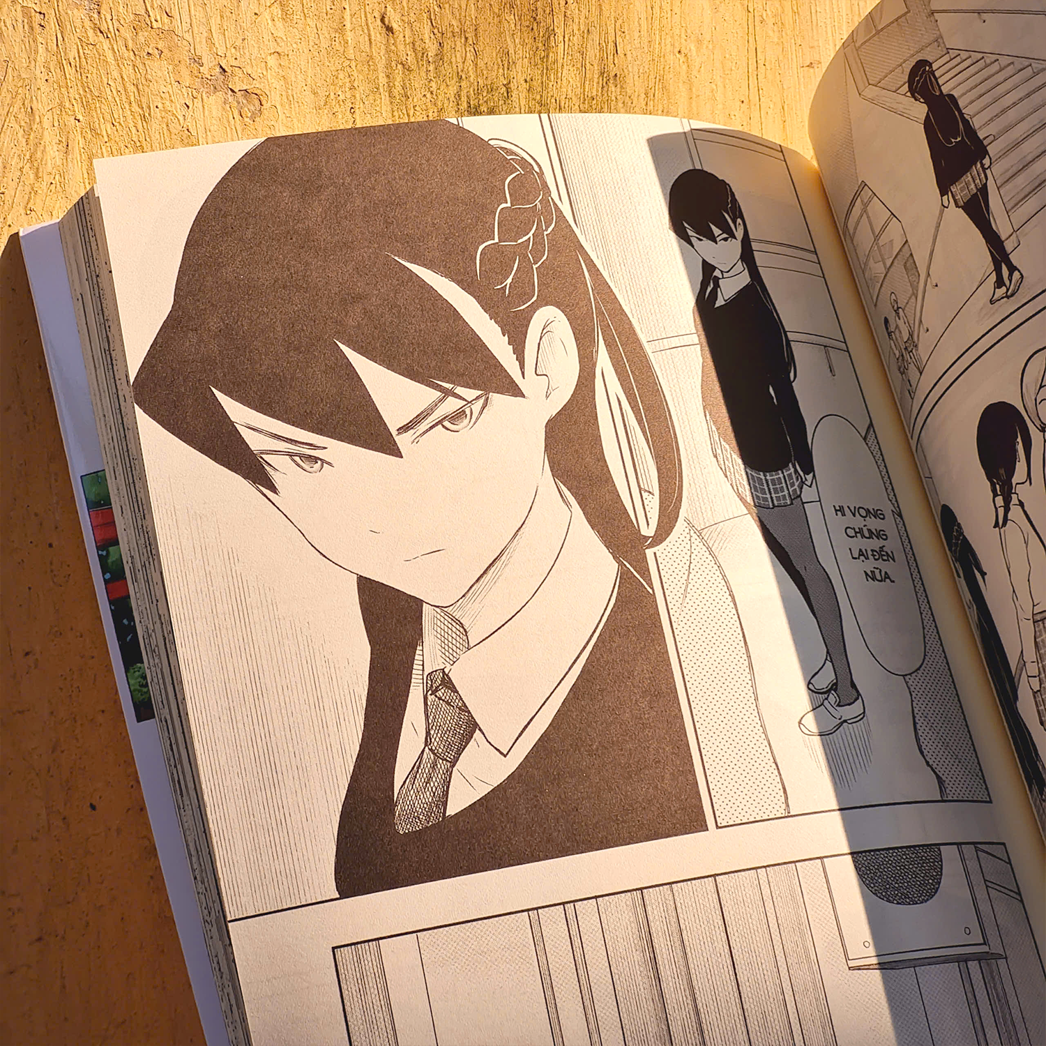 Bo Manga - Flying Witch - Tap 6 + Tap 7 (Bo 2 Tap) - Ban Dac Biet - Tang Kem Postcard Boi Cung