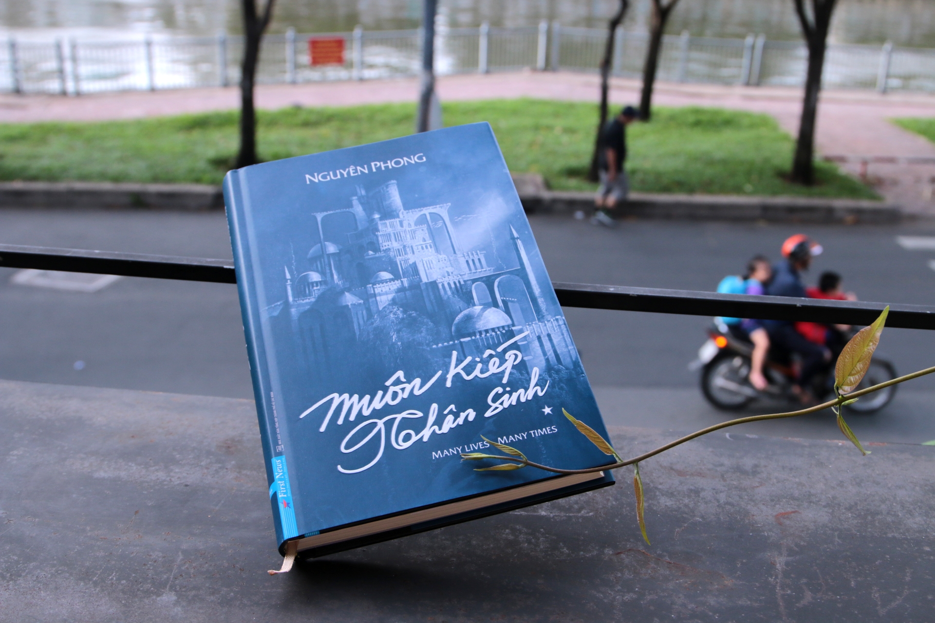 bộ muôn kiếp nhân sinh - many times, many lives (bìa cứng)