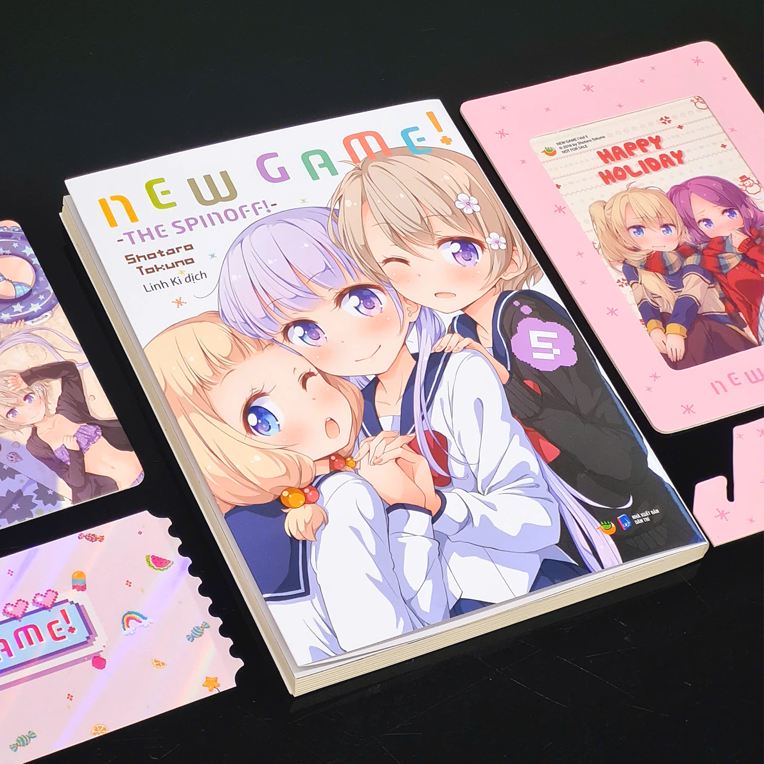 Bo
						
										
										New Game - Tap 5 - Ban Dac Biet - Tang Kem Postcard + Ticket Hologram + Card PVC + Khung Tranh Boi Cung