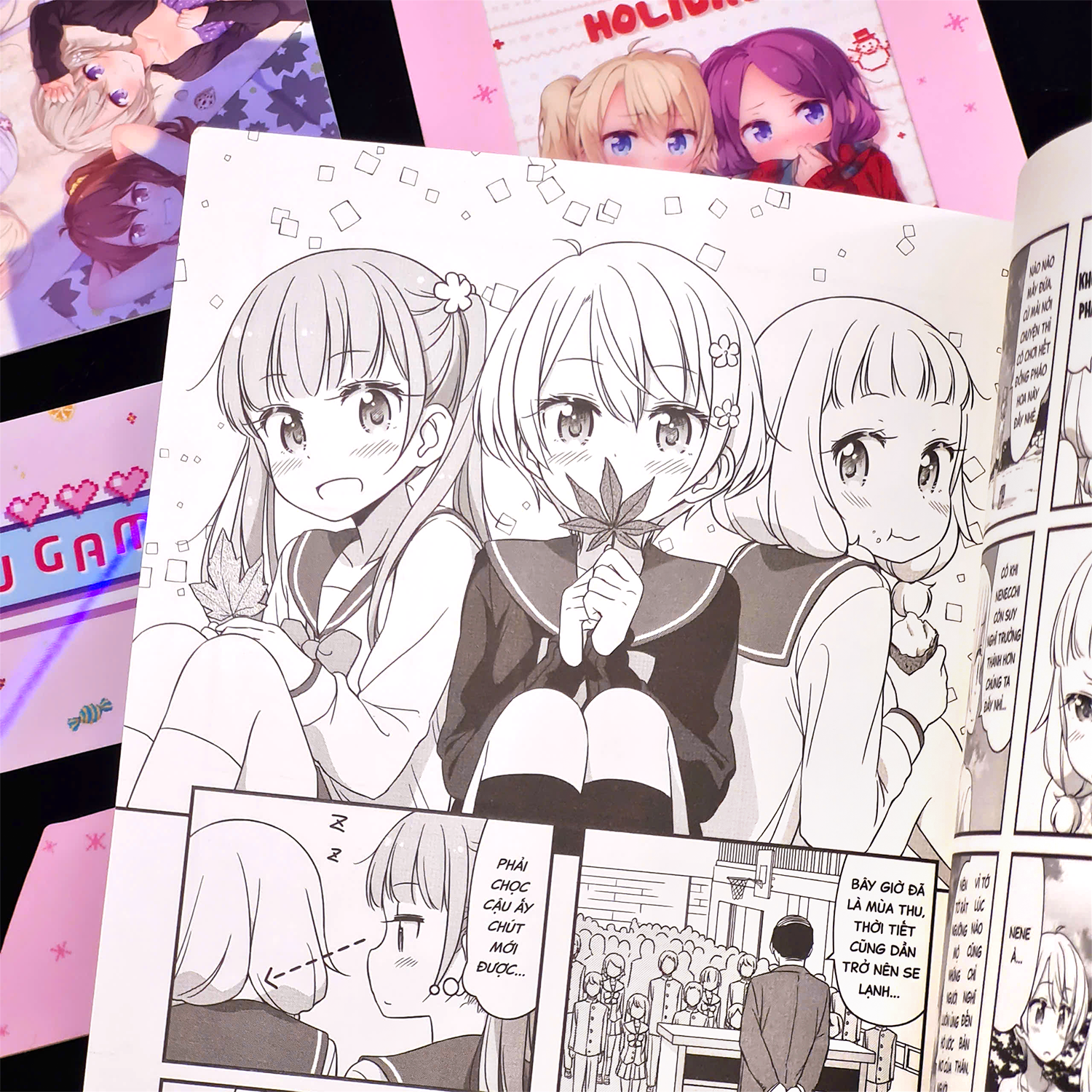 Bo
						
										
										New Game - Tap 5 - Ban Dac Biet - Tang Kem Postcard + Ticket Hologram + Card PVC + Khung Tranh Boi Cung